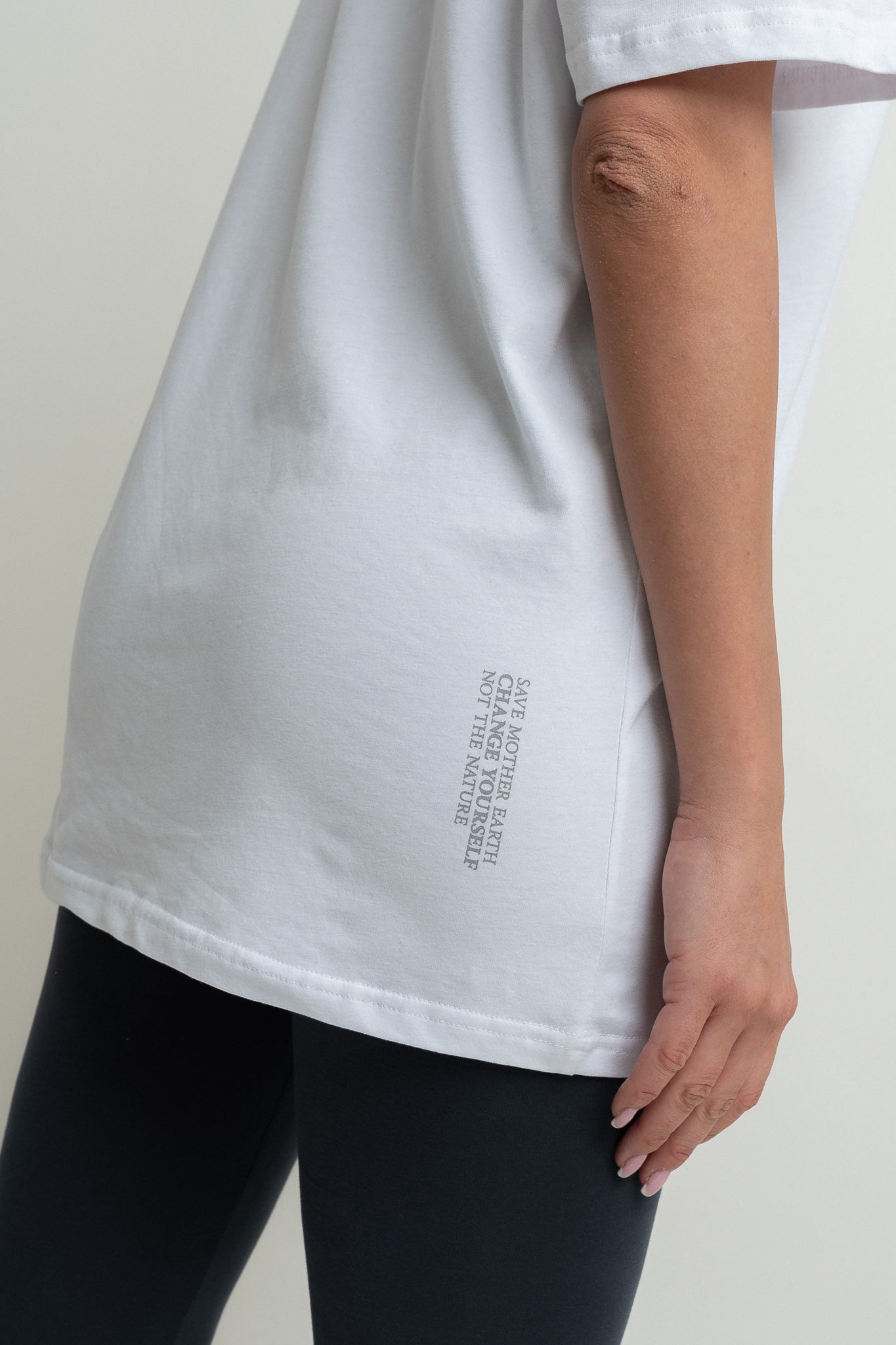 WHITE OVERSIZED T-SHIRT - HURON