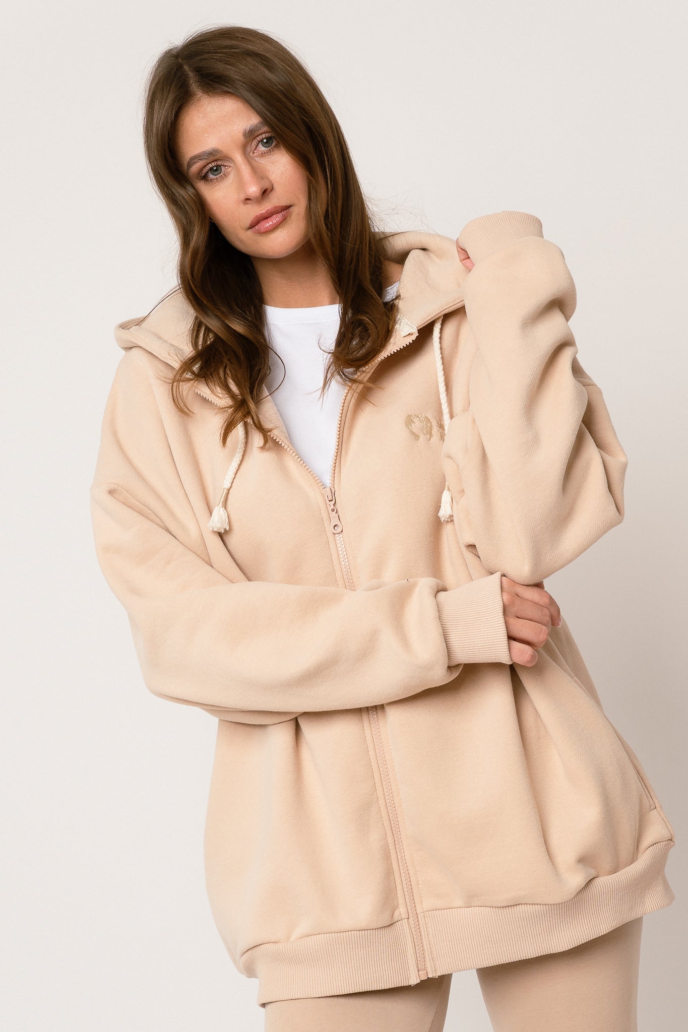 BEIGE ZIP-UP HOODIE - NIKO