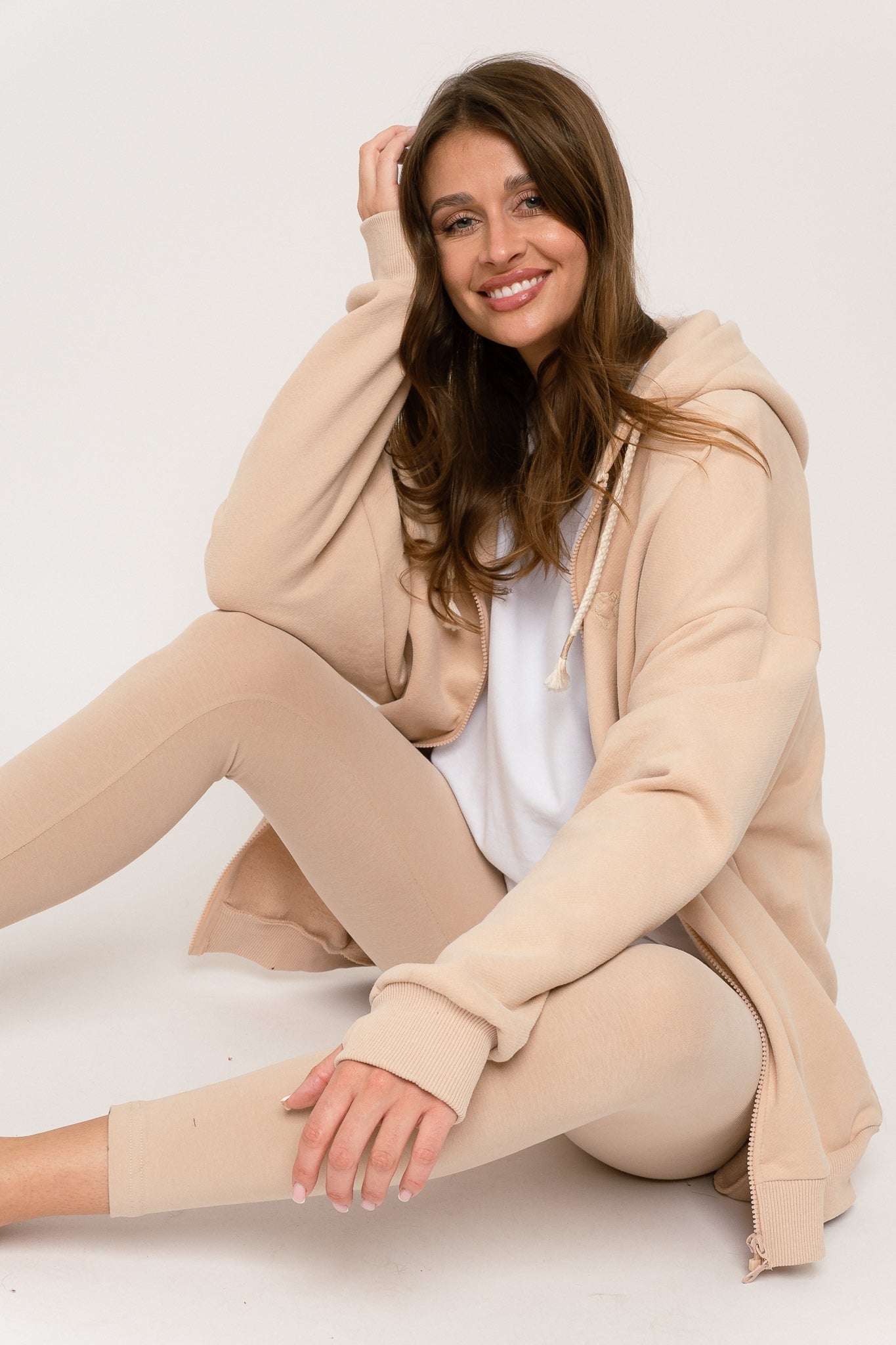 BEIGE ZIP-UP HOODIE - NIKO