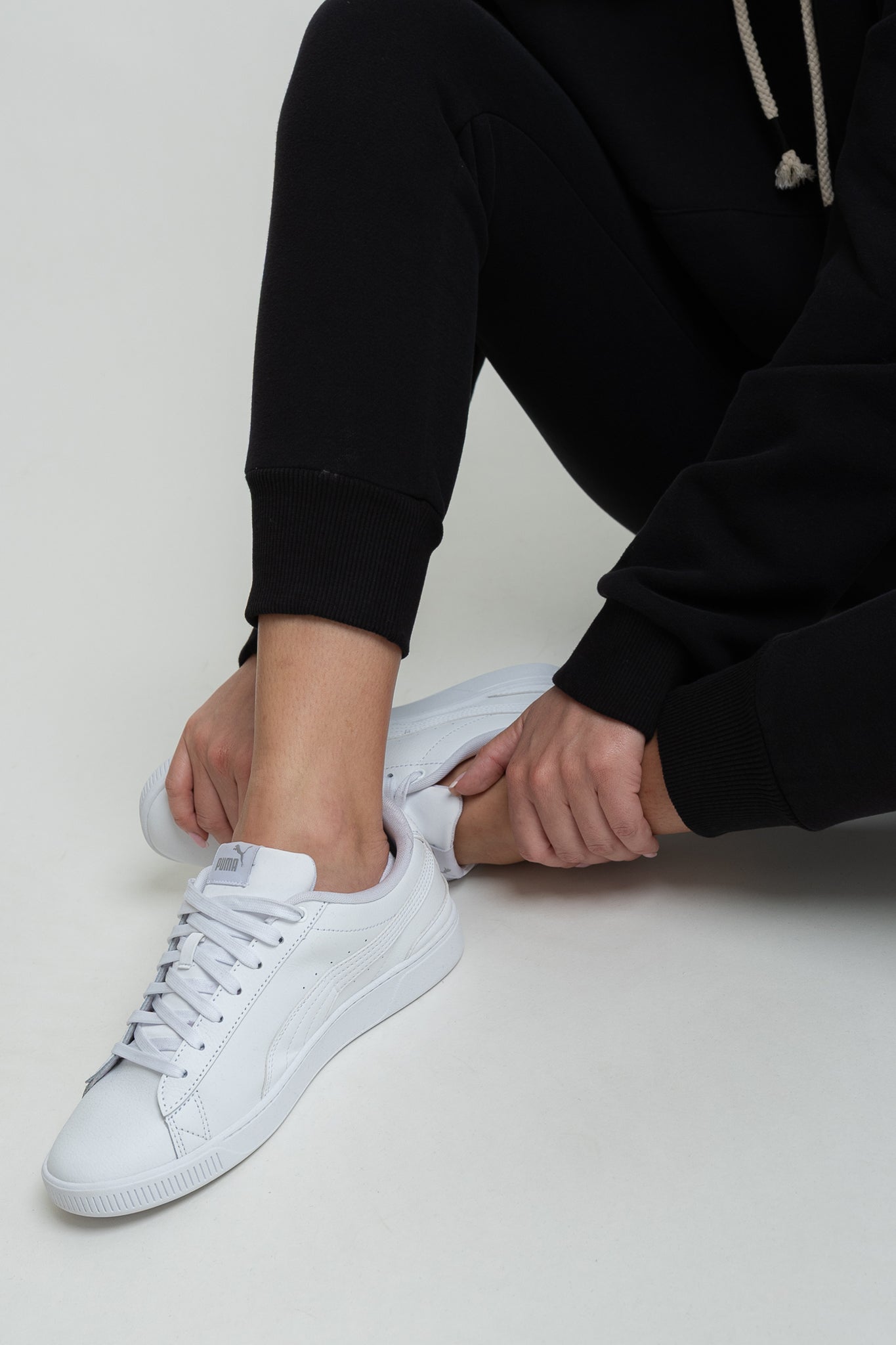 BLACK JOGGER SWEATPANTS - BEGERA