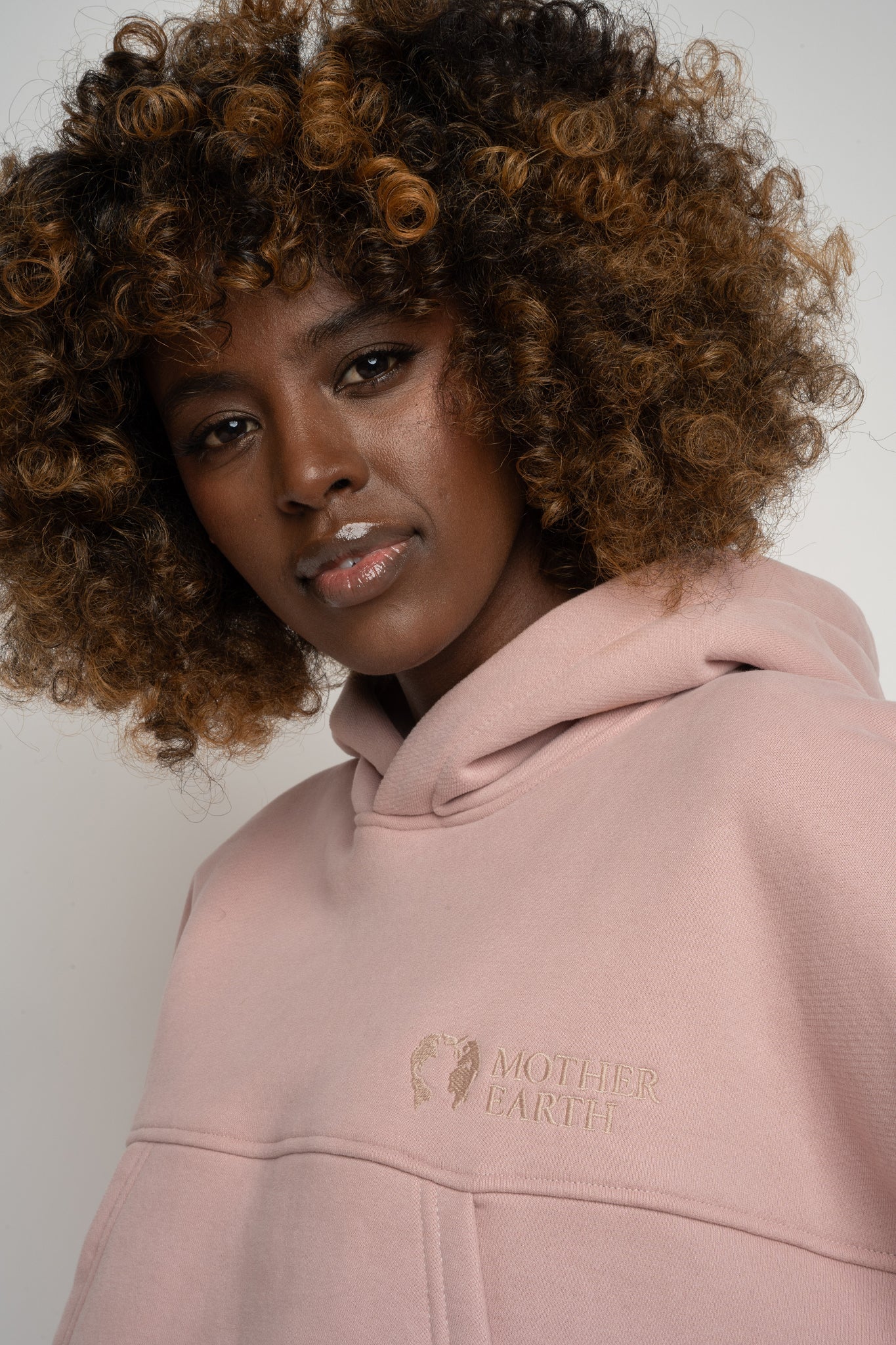 HOODED SWEATSHIRT LIGHT PINK – MURIA