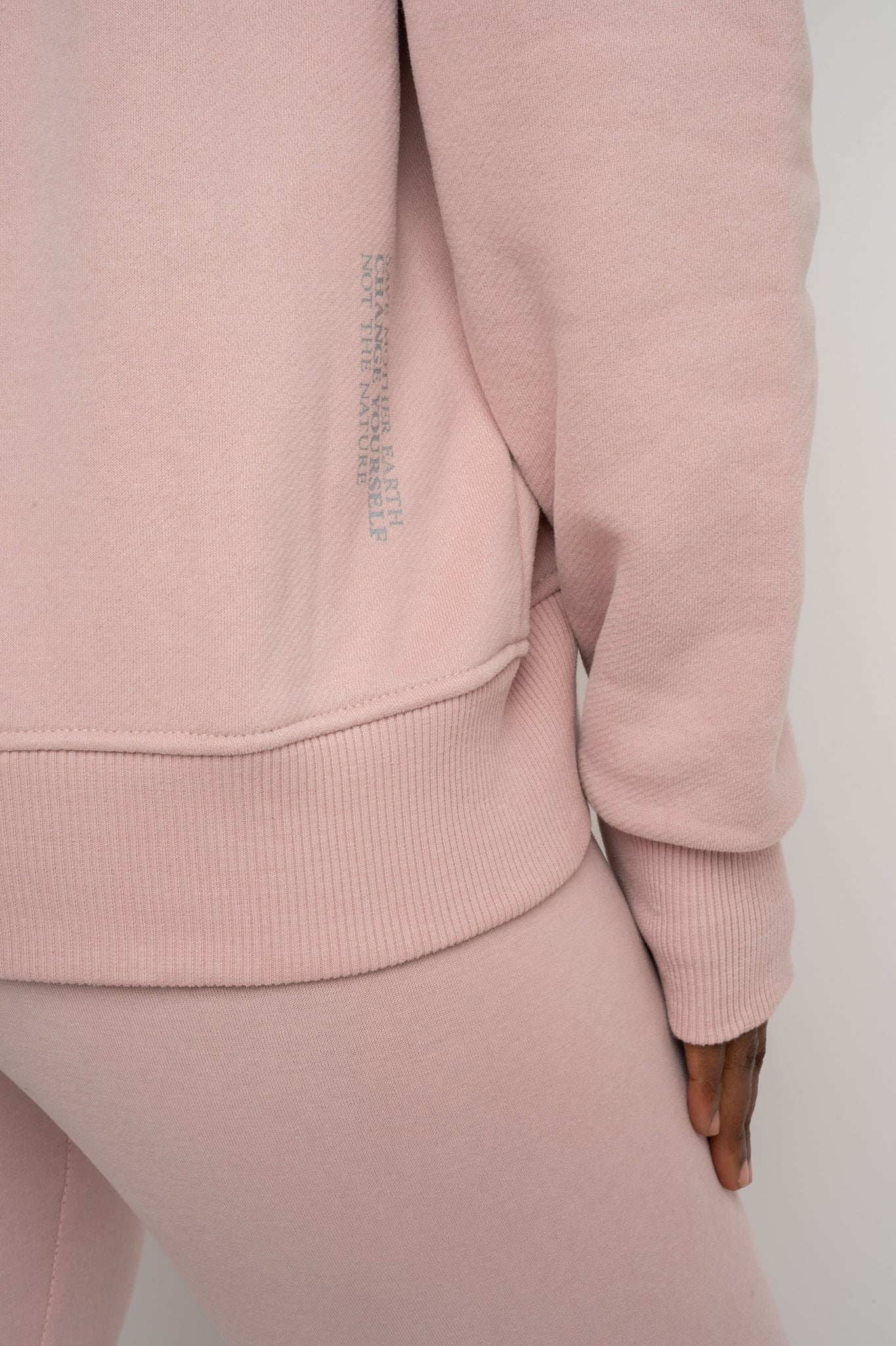 HOODED SWEATSHIRT LIGHT PINK – MURIA