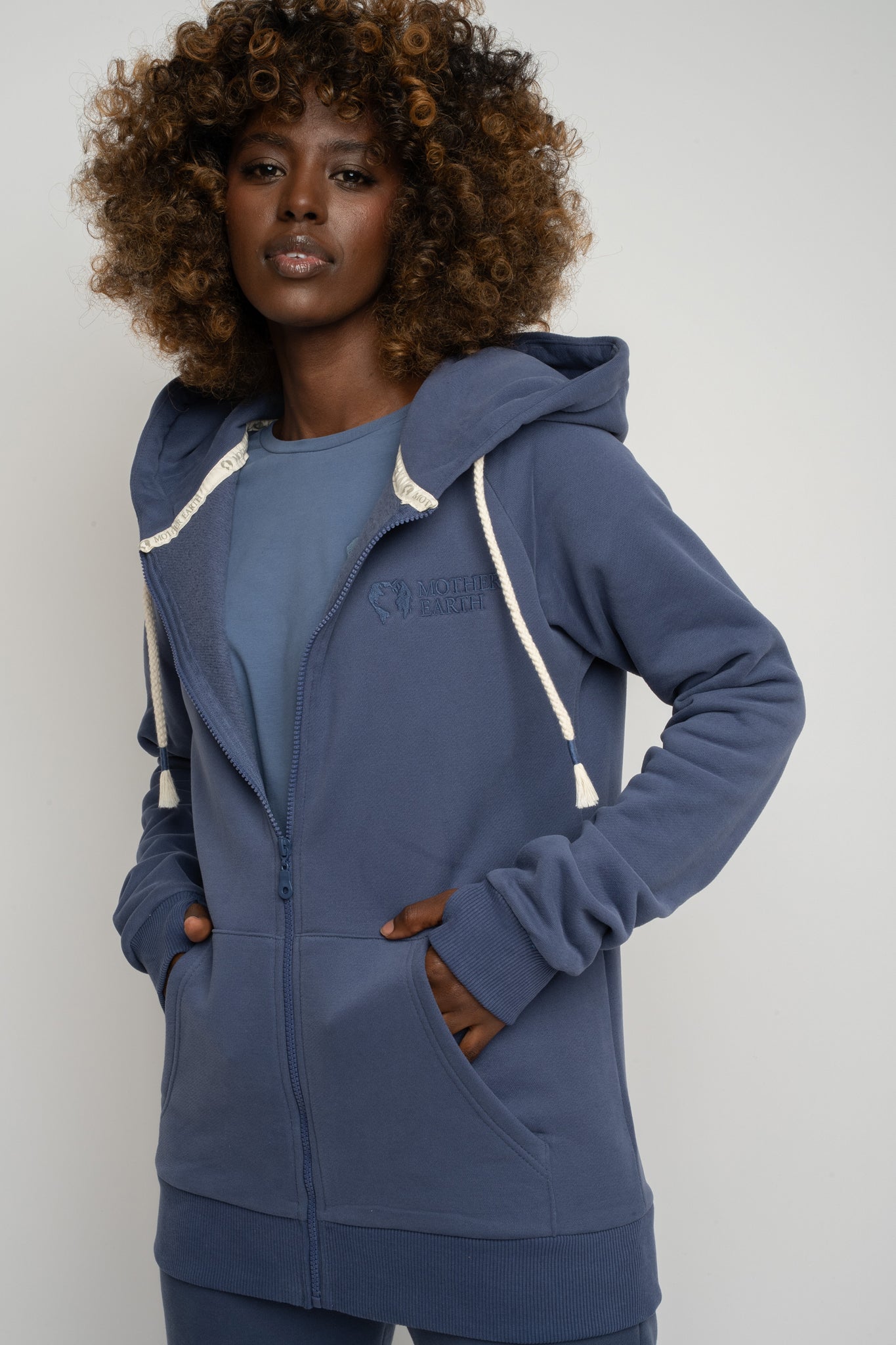 NAVY BLUE ZIP-UP HOODIE - ZANZIBAR