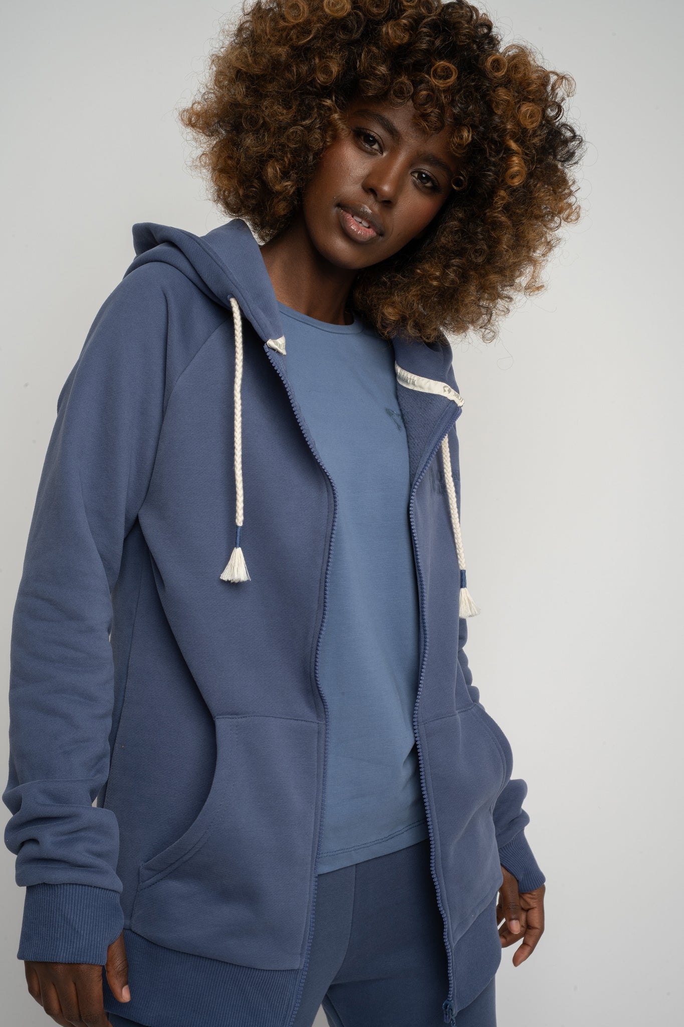 NAVY BLUE ZIP-UP HOODIE - ZANZIBAR