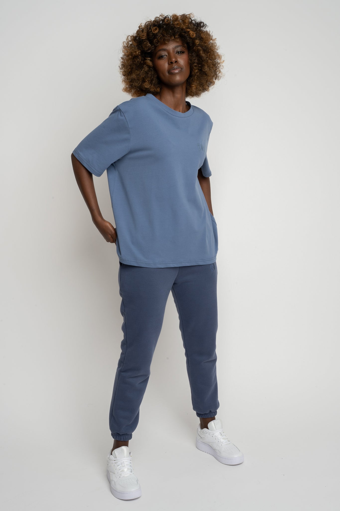 NAVY T-SHIRT - OYSTER