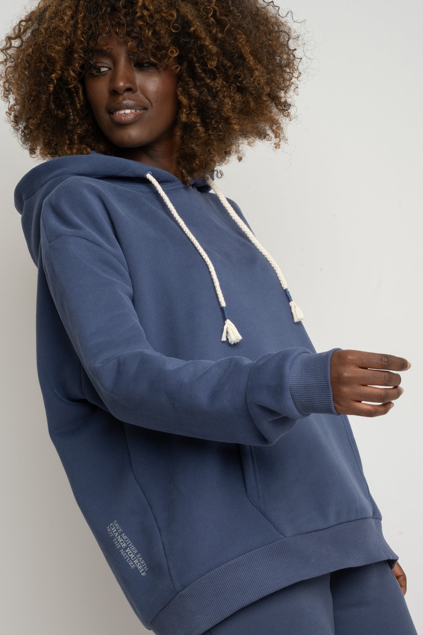 NAVY BLUE HOODED SWEATSHIRT - MOHELI