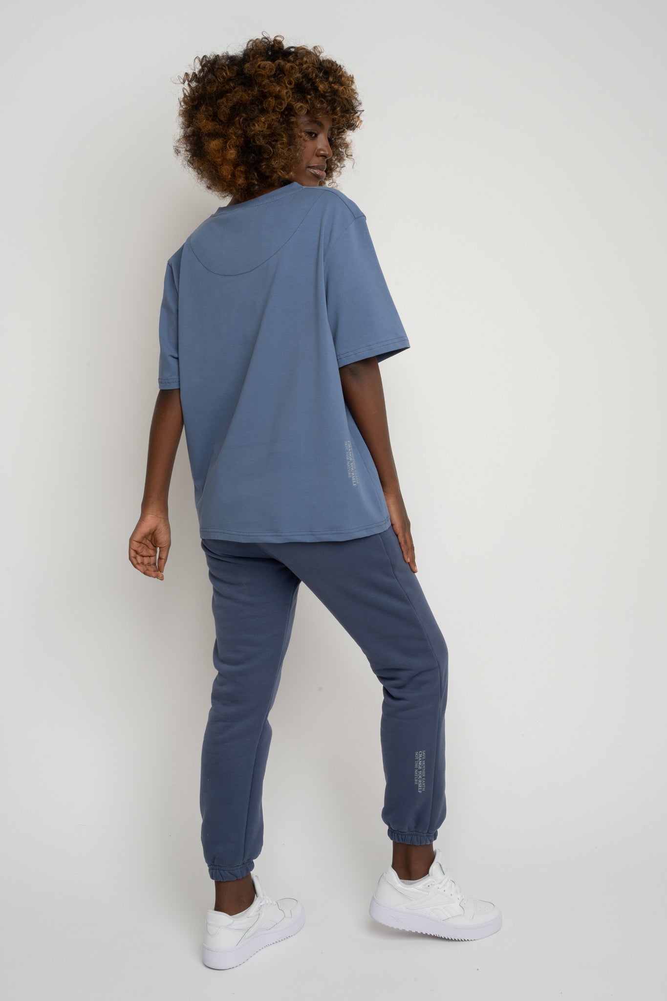 NAVY T-SHIRT - OYSTER