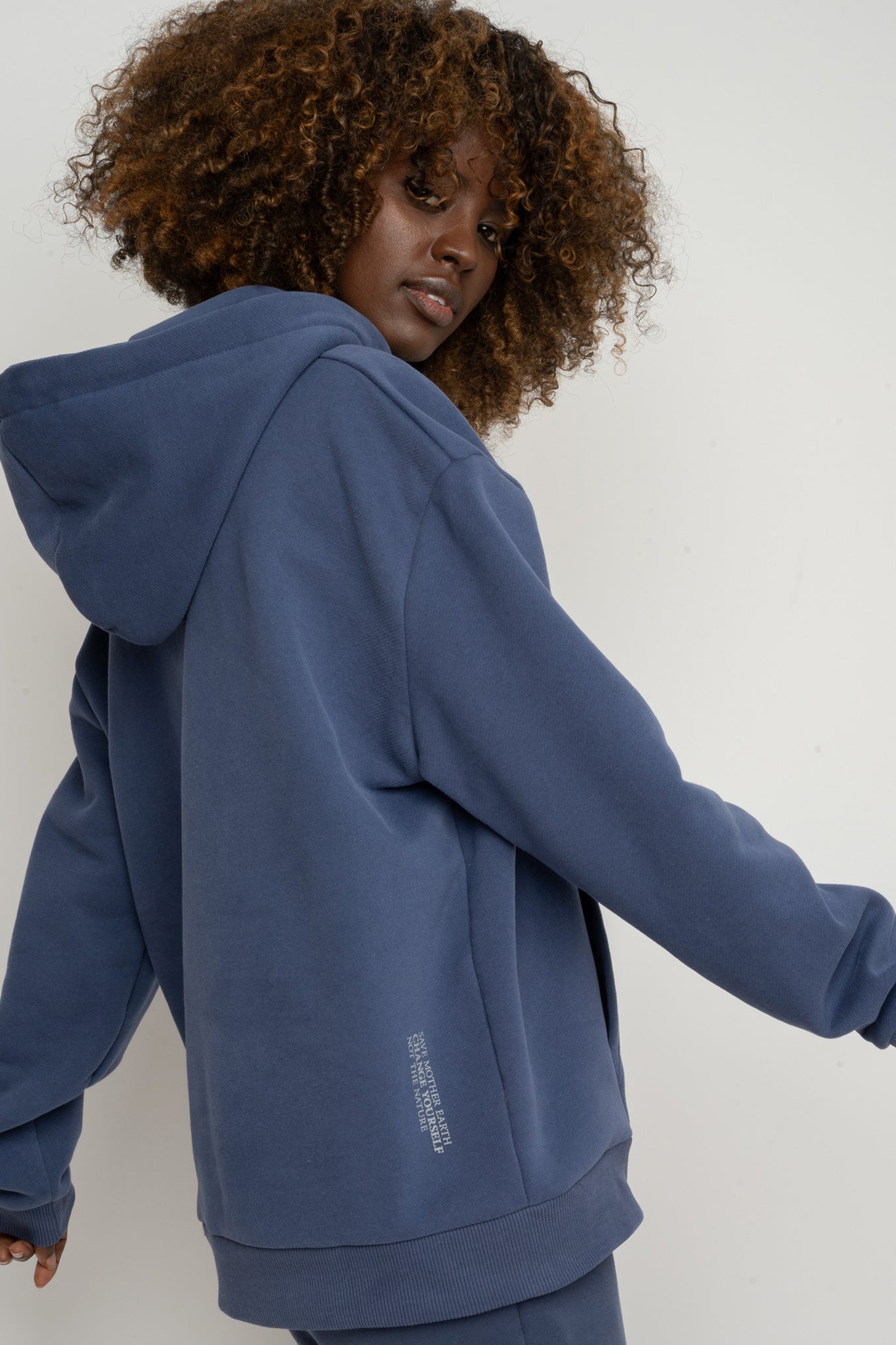 NAVY BLUE HOODED SWEATSHIRT - MOHELI