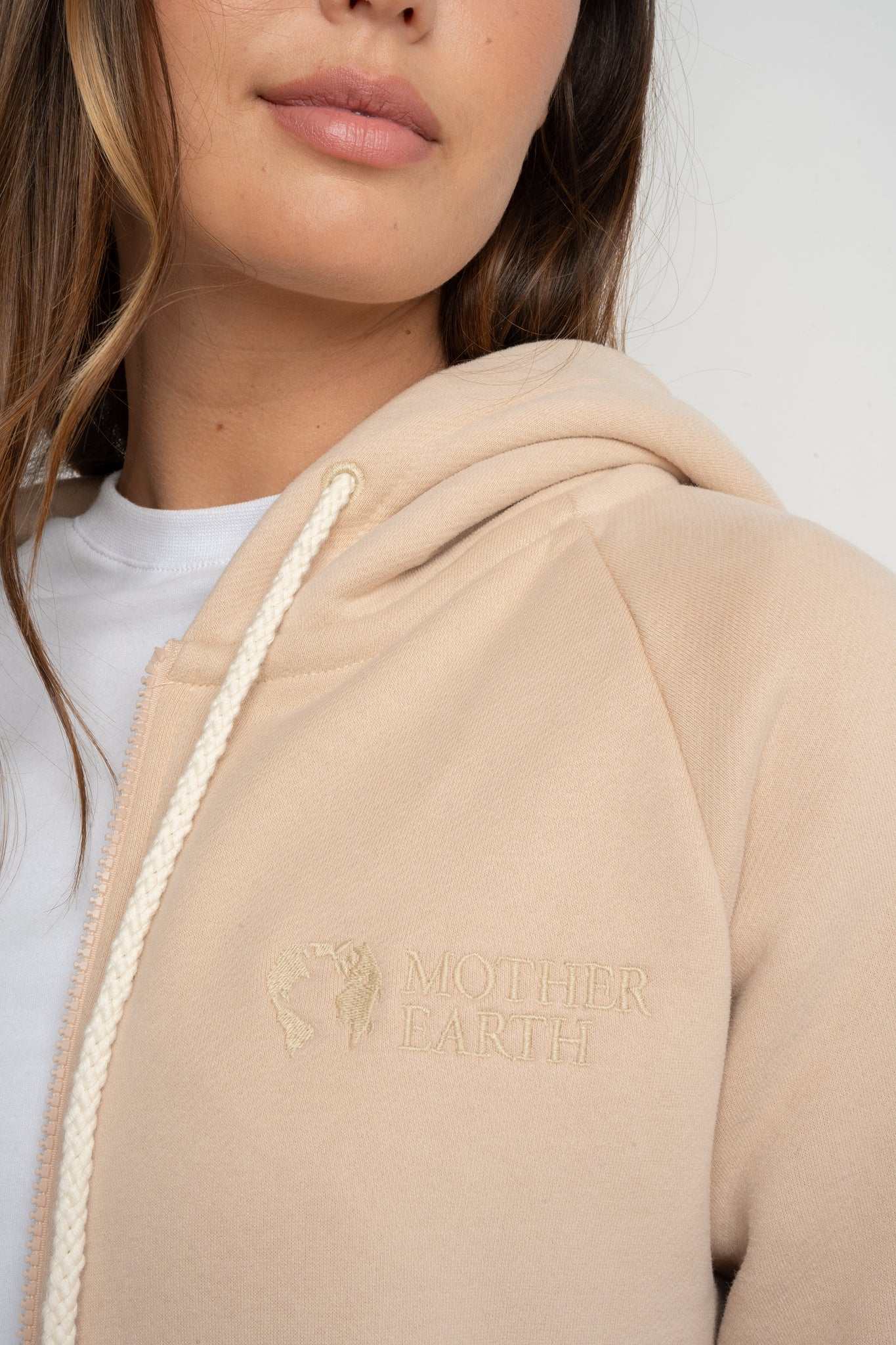 BEIGE ZIP-UP HOODIE - ZANZIBAR