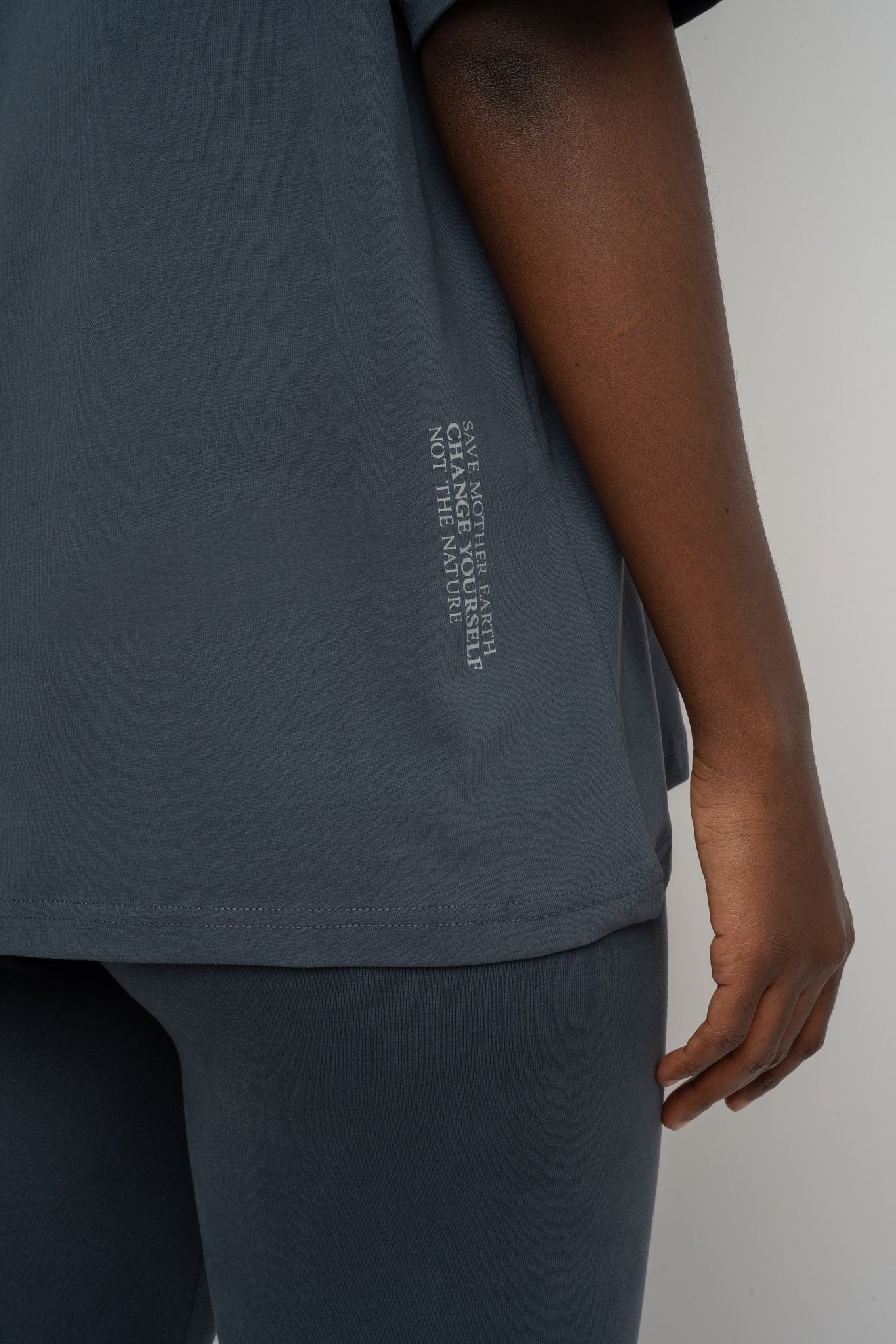 GRAY T-SHIRT - OYSTER