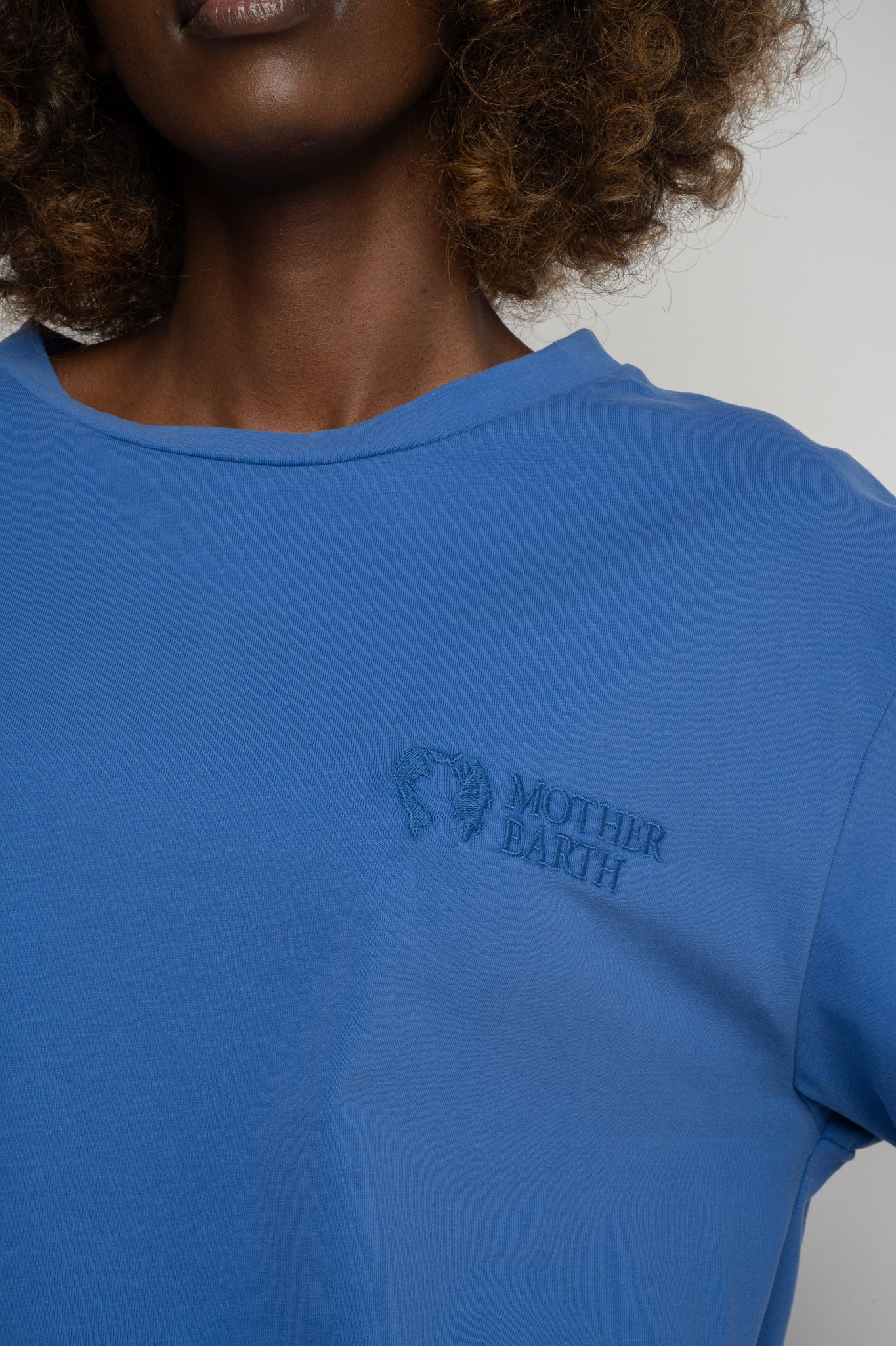 BLUE T-SHIRT - OYSTER