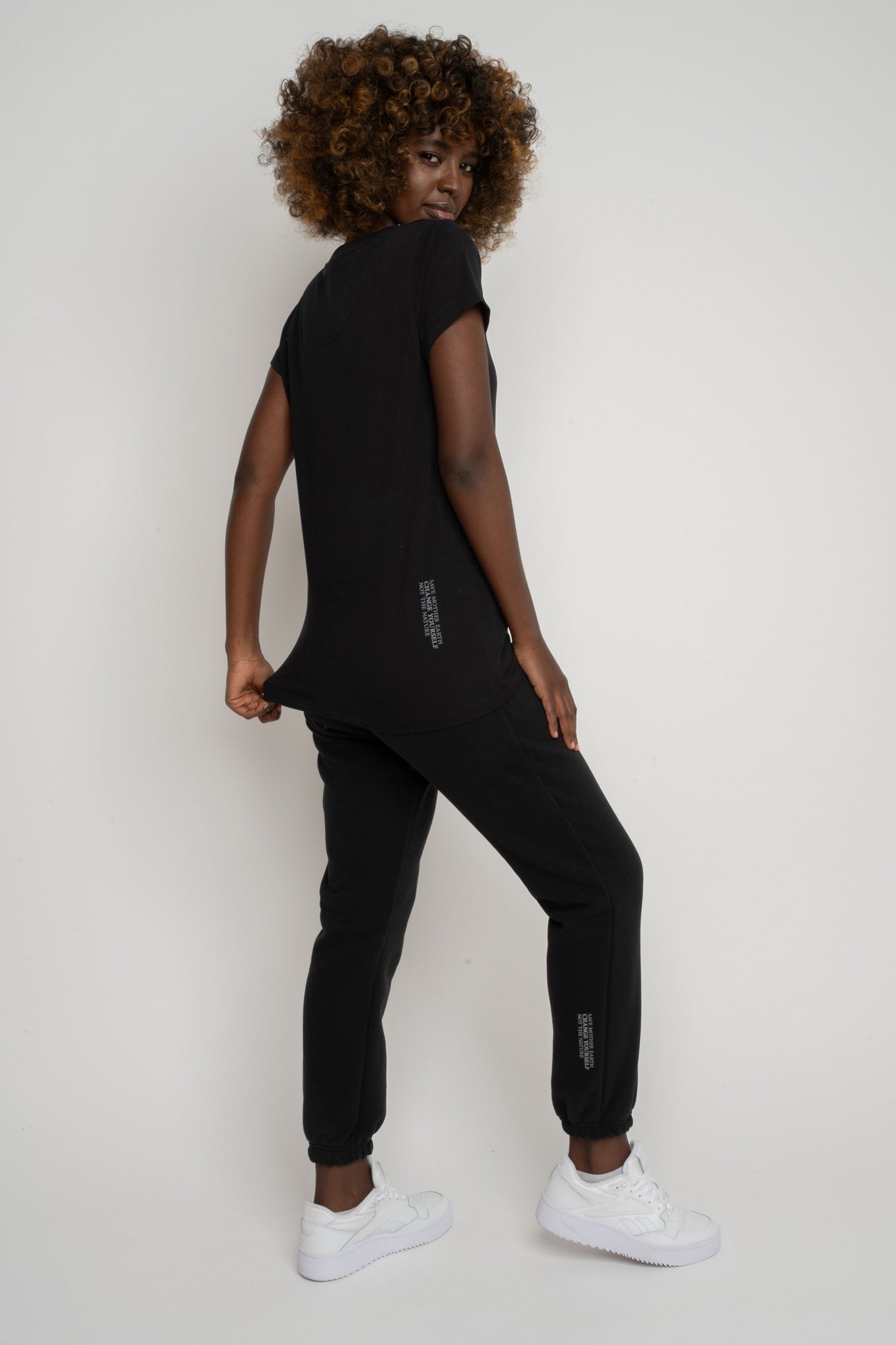 BLACK T-SHIRT - PETIT