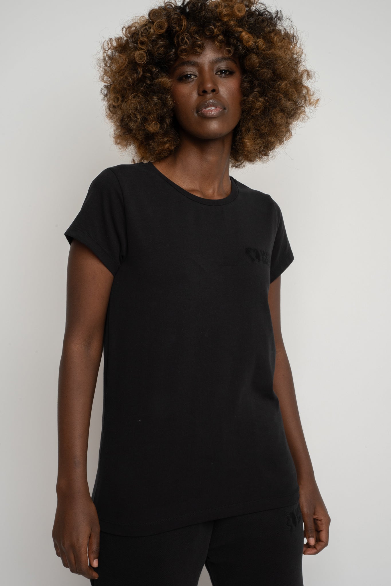 BLACK T-SHIRT - PETIT