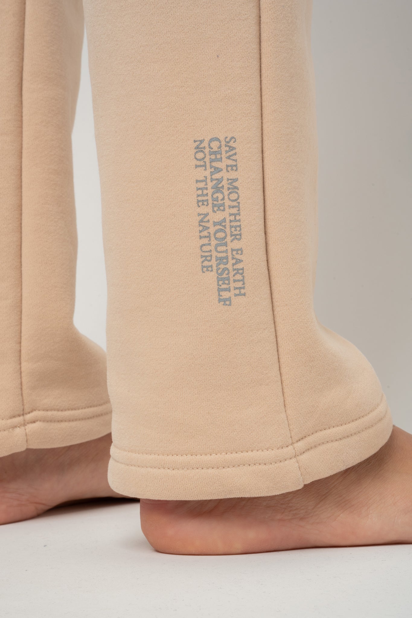 BEIGE SWEATPANTS - PAEA