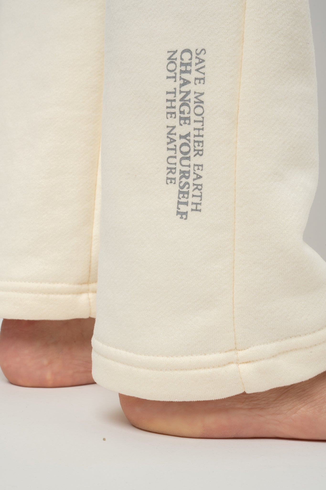 ECRU SWEATPANTS - PAEA