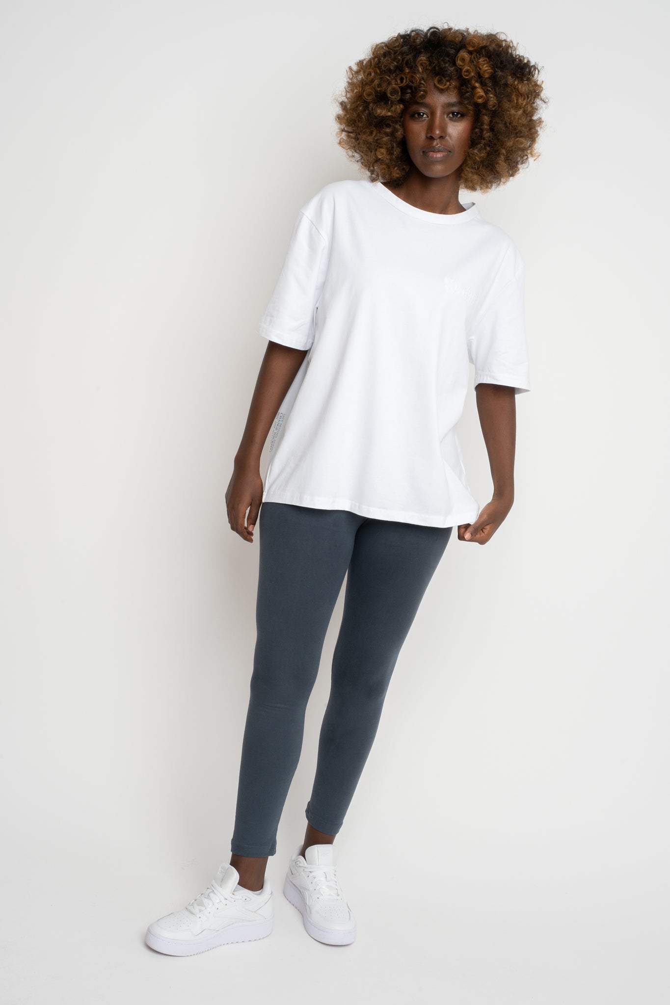 WHITE T-SHIRT - OYSTER