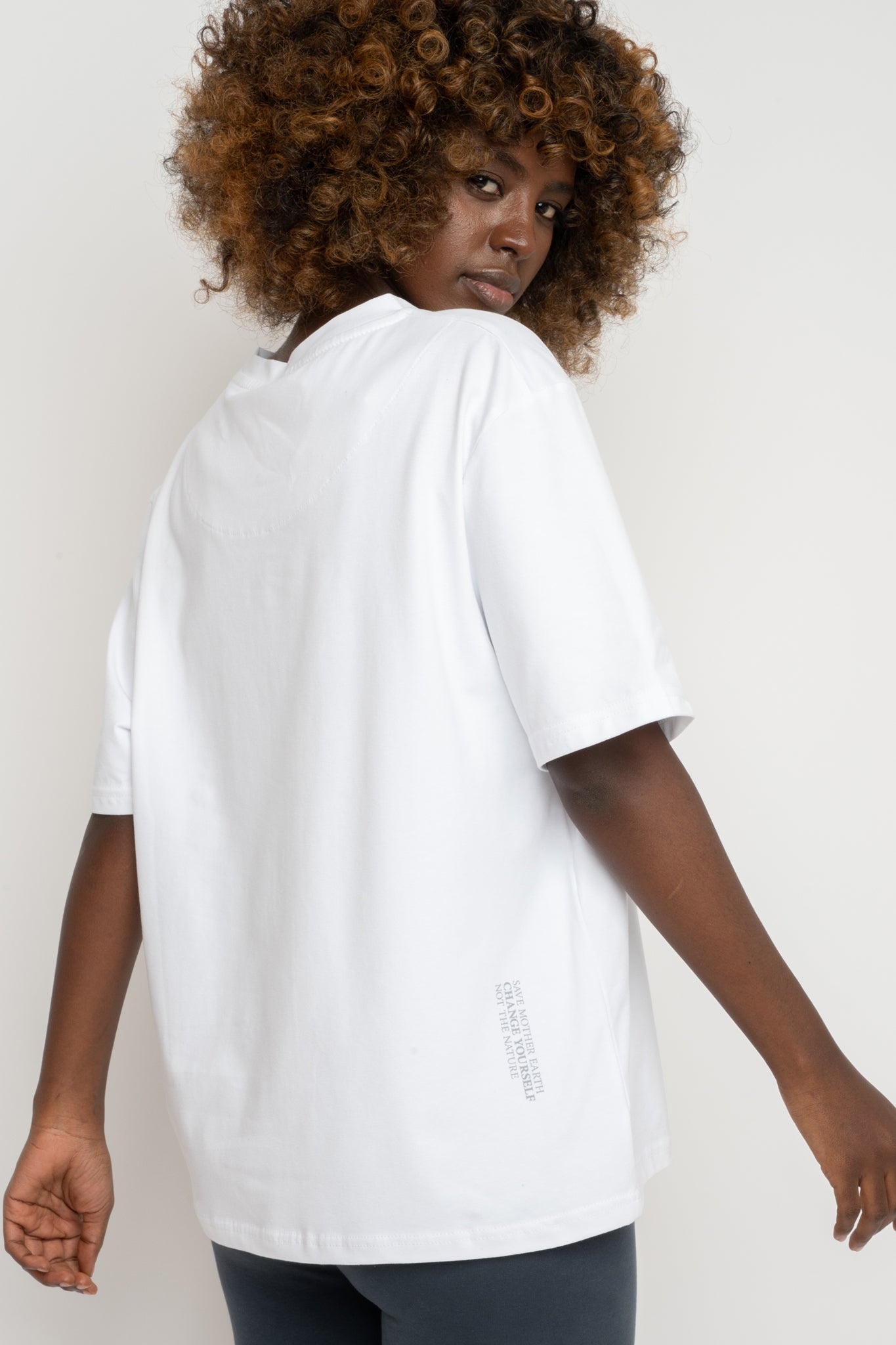 WHITE T-SHIRT - OYSTER