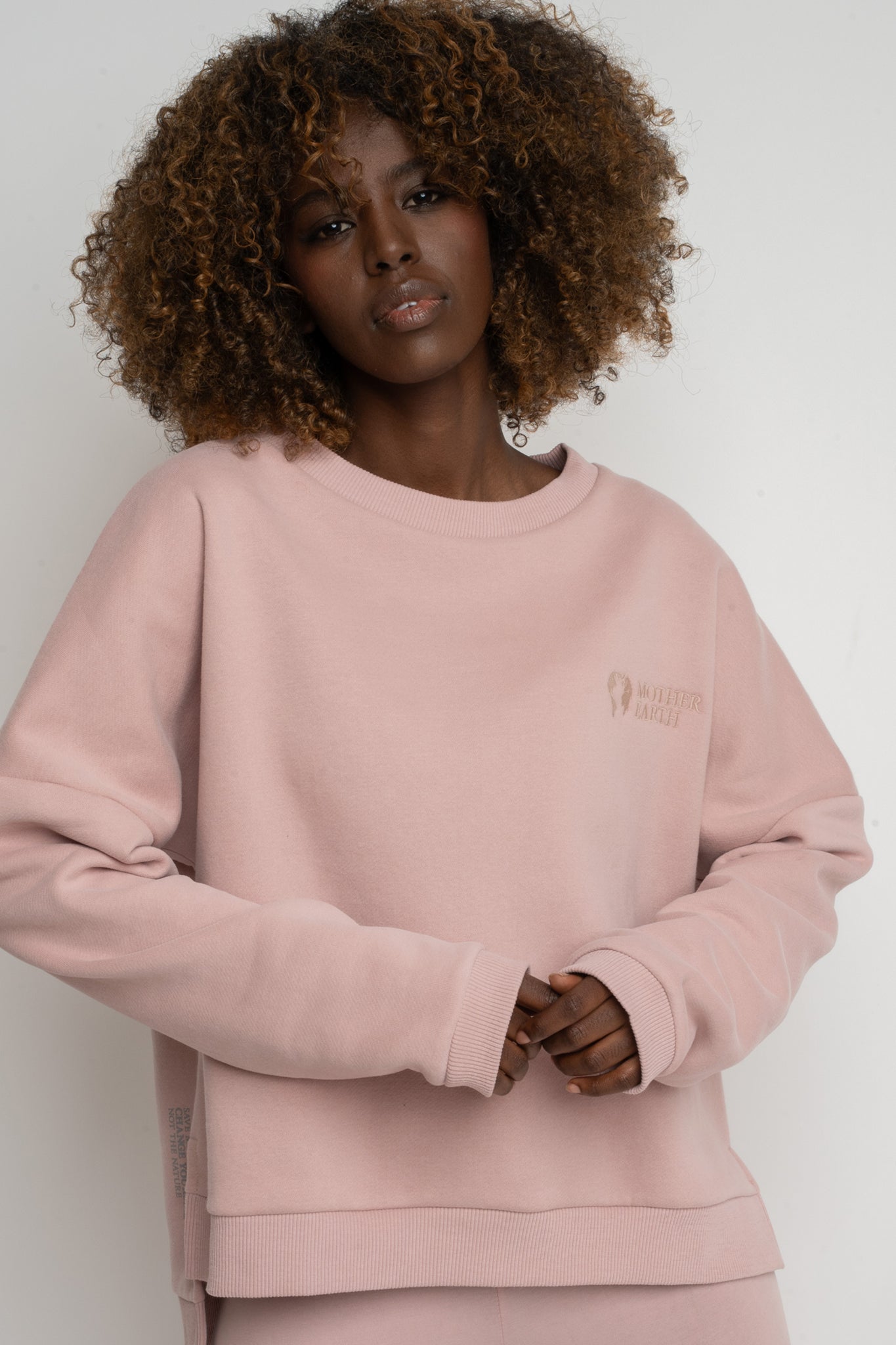 REGULAR FIT SWEATSHIRT WITH A LONGER BACK LIGHT PINK - COOK