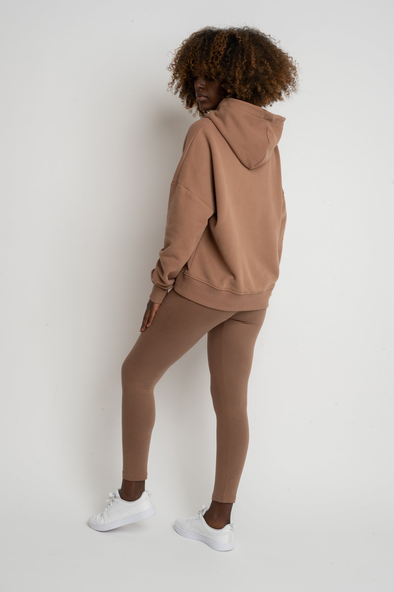 HOODED SWEATSHIRT BROWN – MURIA