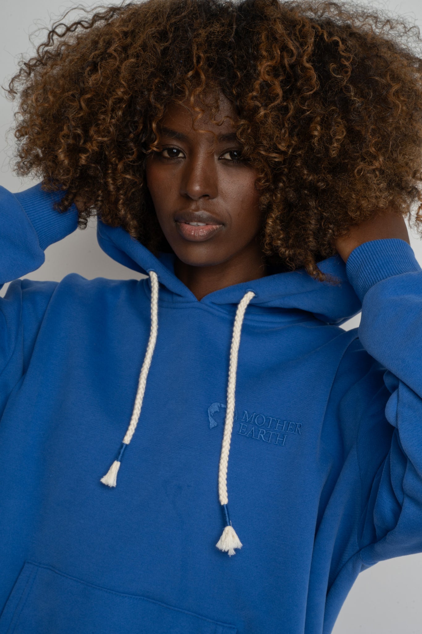 BLUE HOODED SWEATSHIRT - MOHELI