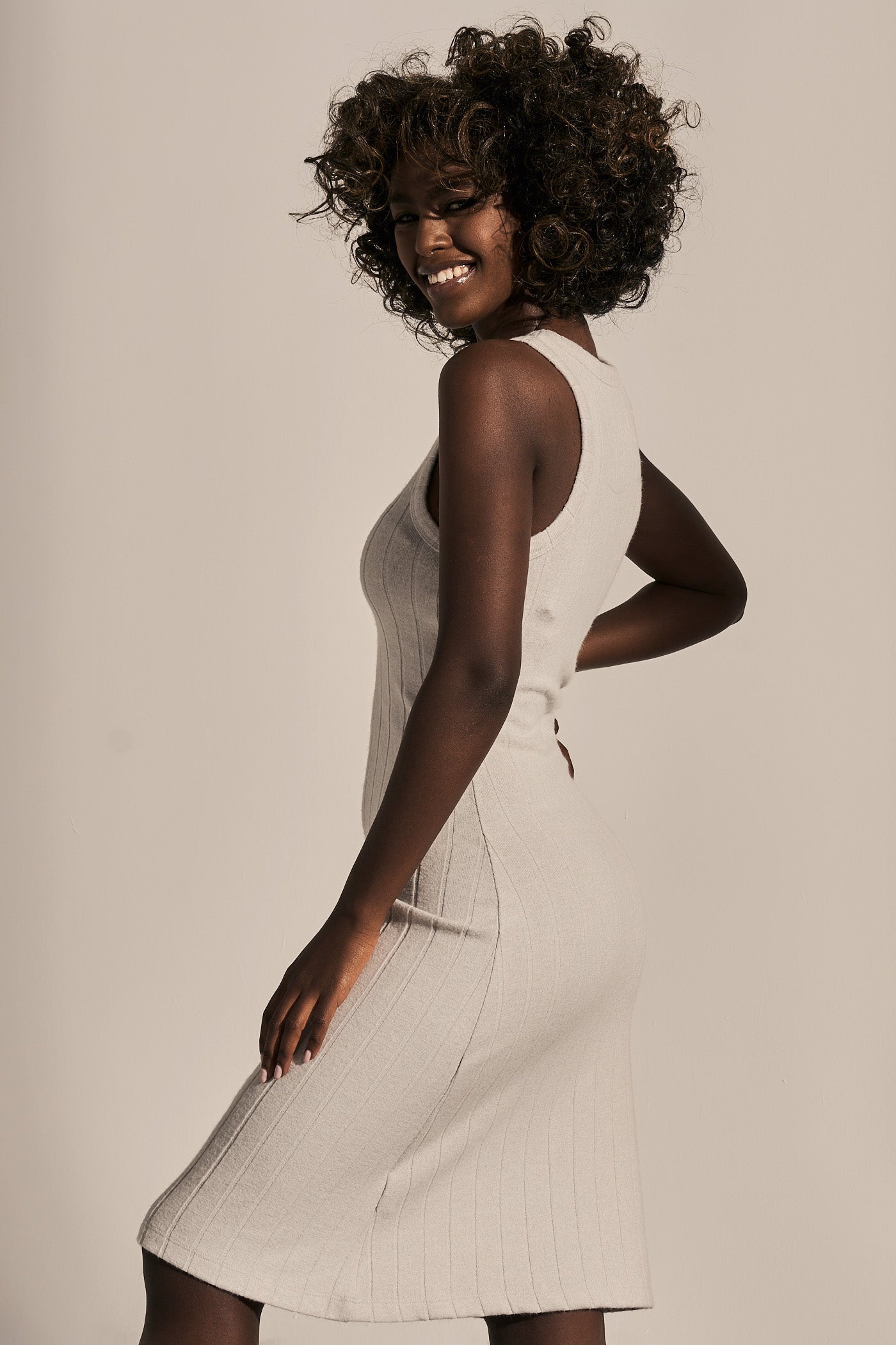 FITTED STRAPPY DRESS ECRU – ANJOU