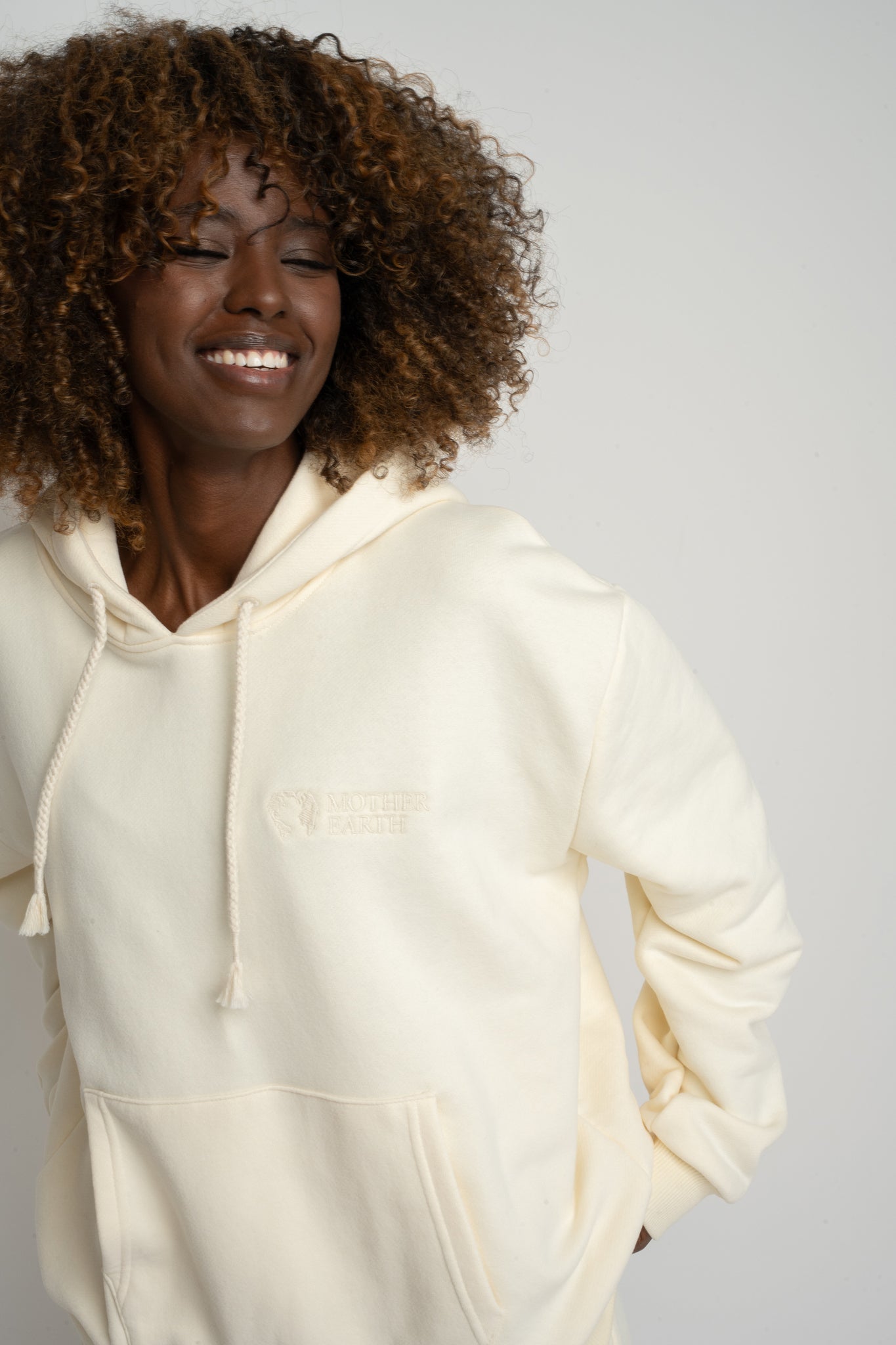 ECRU HOODED SWEATSHIRT - MOHELI