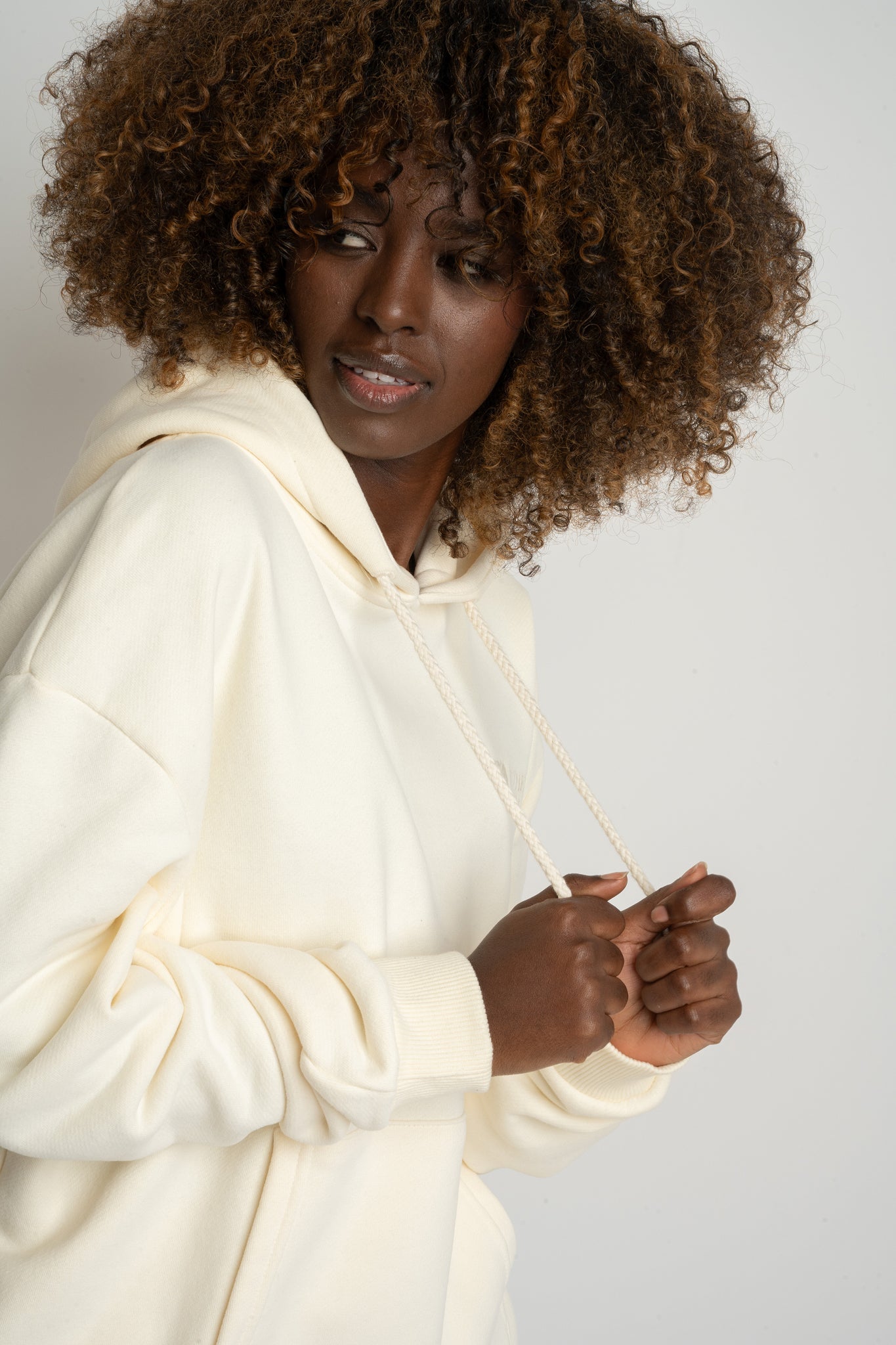 ECRU HOODED SWEATSHIRT - MOHELI