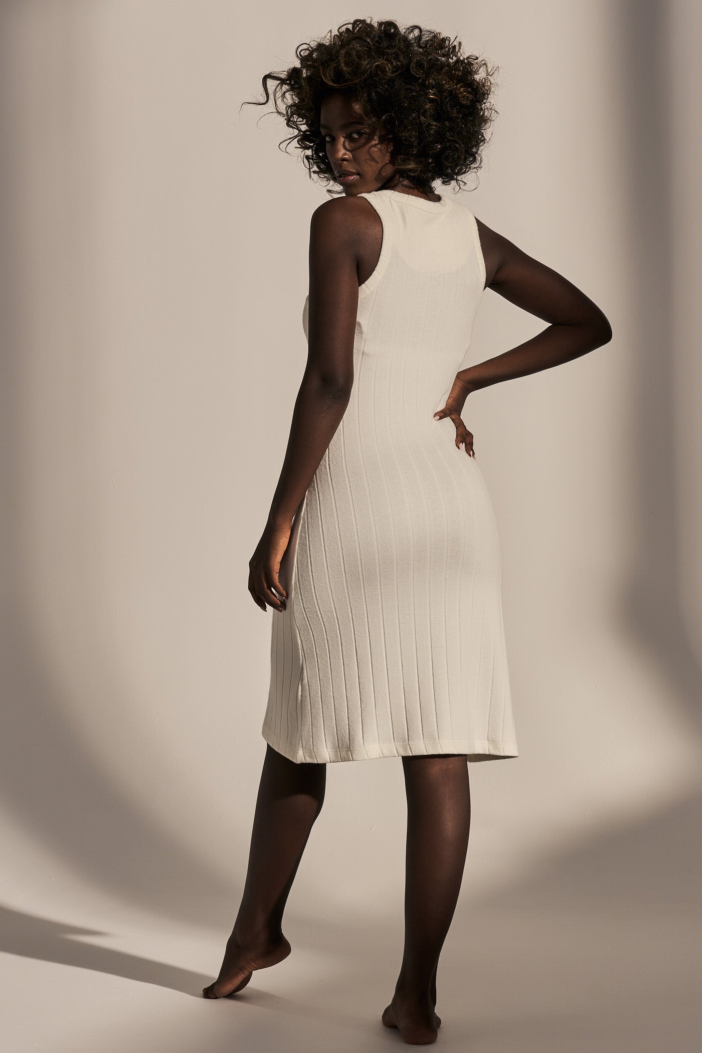 FITTED STRAPPY DRESS ECRU – ANJOU