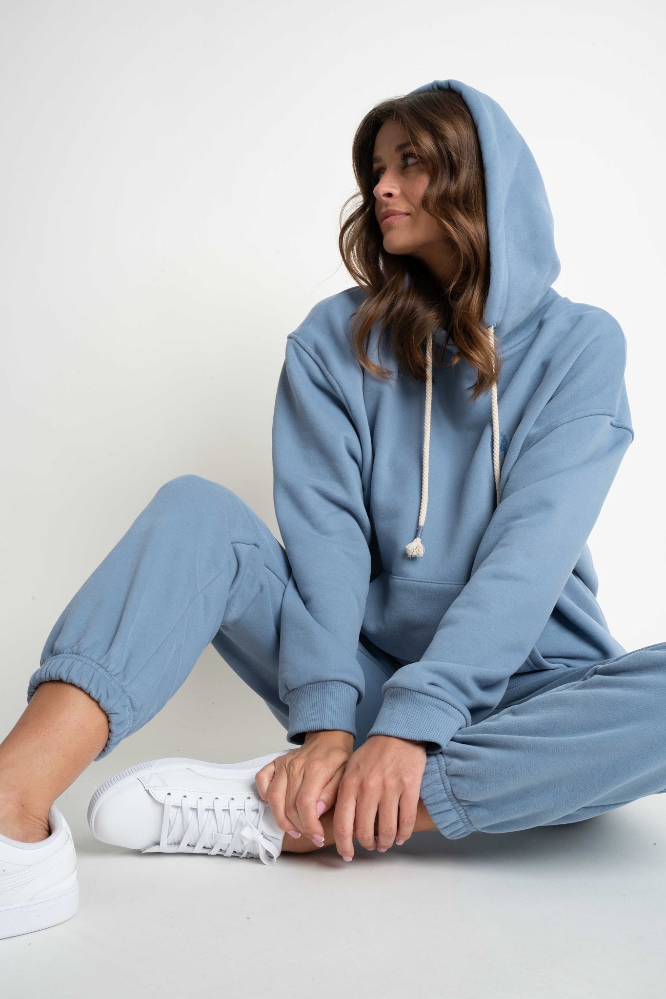 DARK BLUE REGULAR FIT SWEATPANTS – MILOS