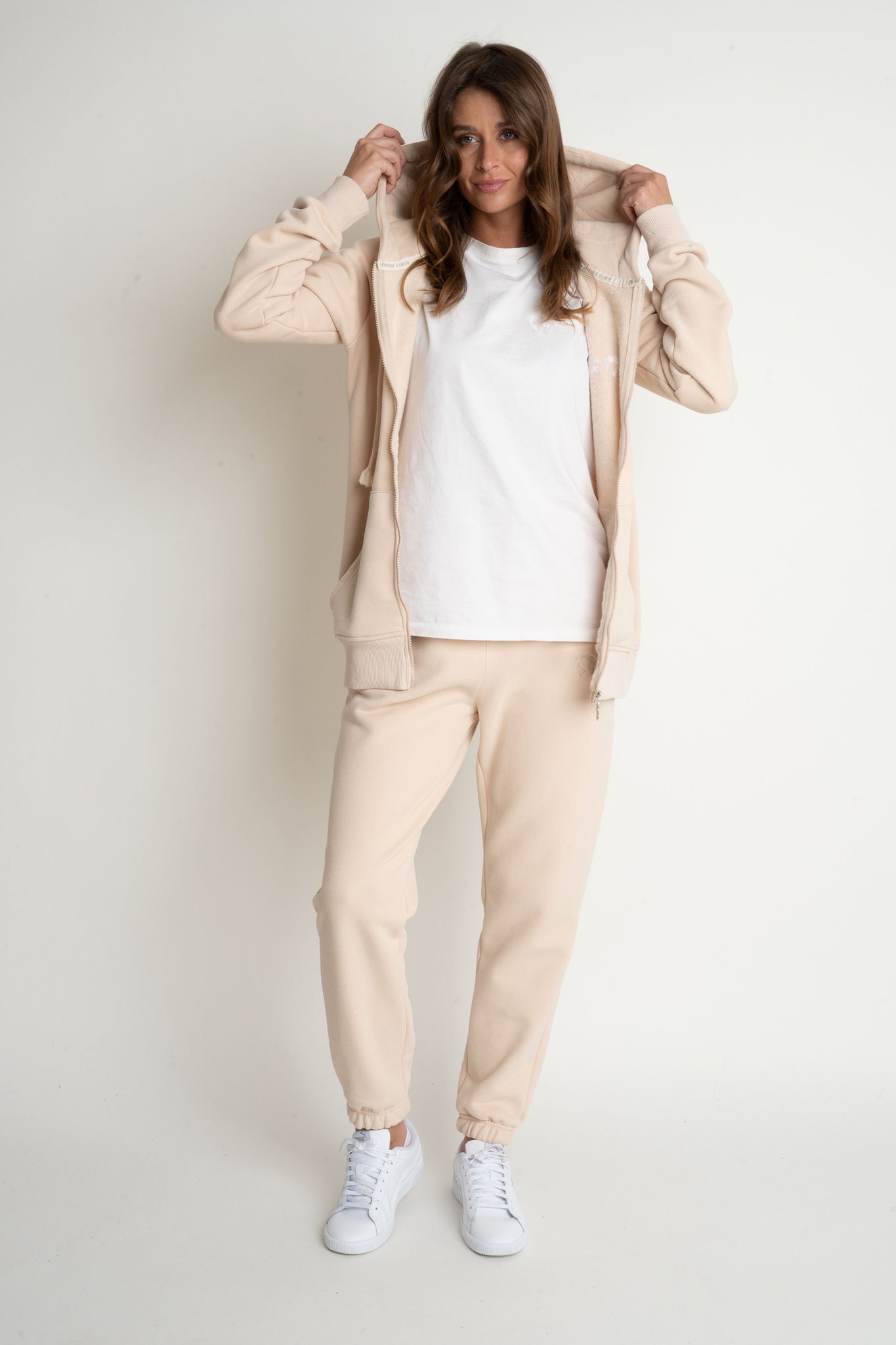 LIGHT BEIGE REGULAR FIT SWEATPANTS – MILOS