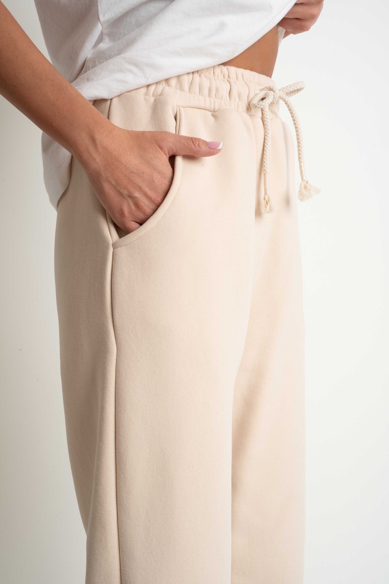 LIGHT BEIGE REGULAR FIT SWEATPANTS – MILOS