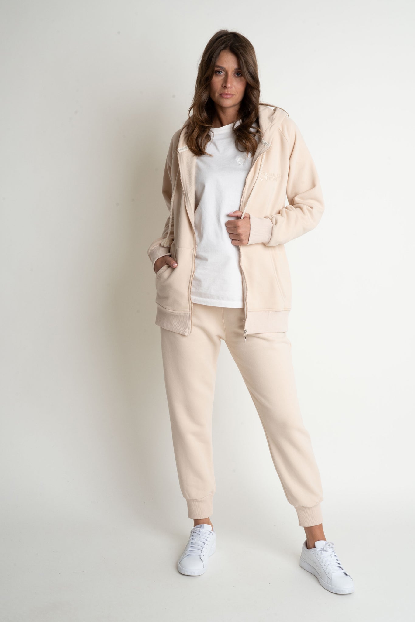 LIGHT BEIGE JOGGER SWEATPANTS - BEGERA