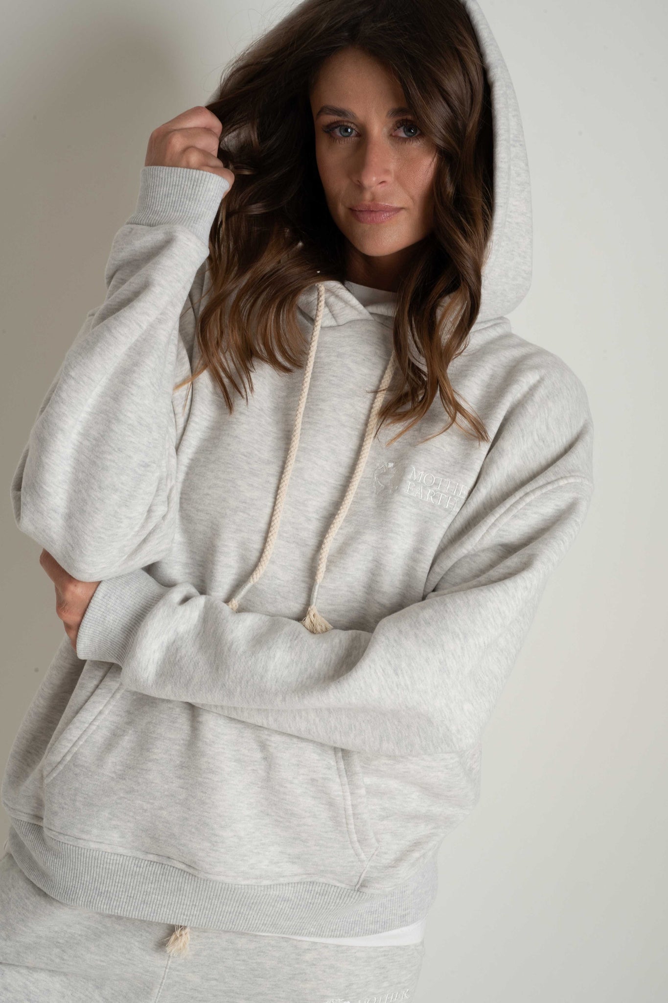 LIGHT GRAY HOODED SWEATSHIRT - MOHELI