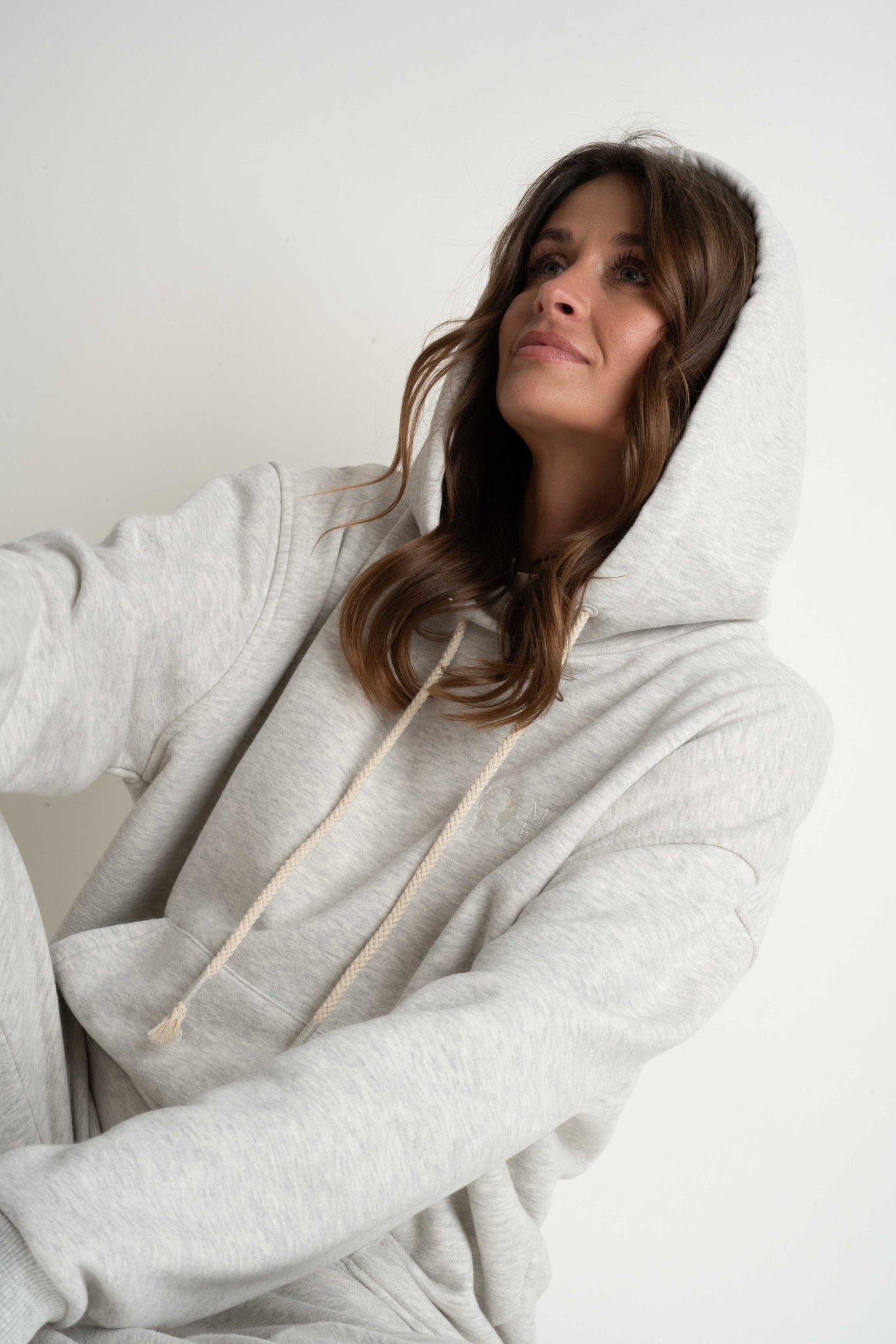 LIGHT GRAY HOODED SWEATSHIRT - MOHELI