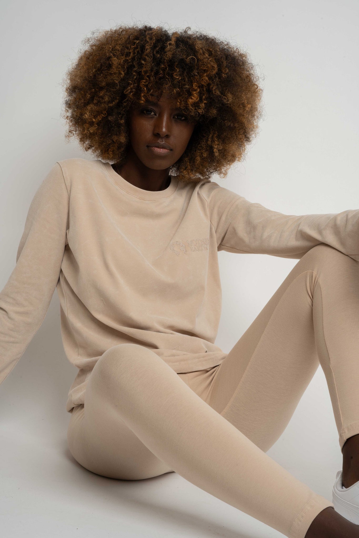 LONG SLEEVE WASHED EFFECT TOP BEIGE - POLIKSENA