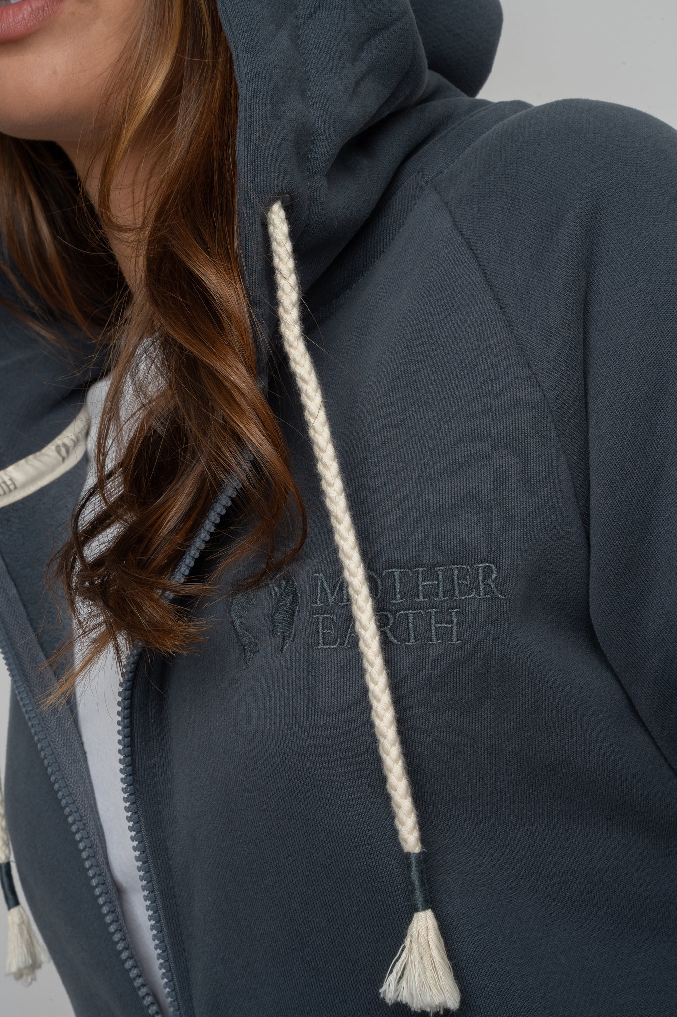 GRAPHITE ZIP-UP HOODIE - ZANZIBAR