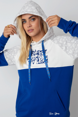 Kapuzen -Sweatshirt in Weiß und Blau mit "Stay Wild" Text - Nemos