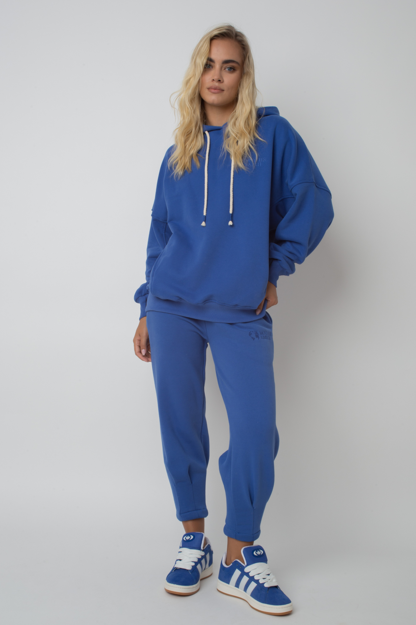 Übergroßes Kapuzen -Sweatshirt in Blau - Egeria