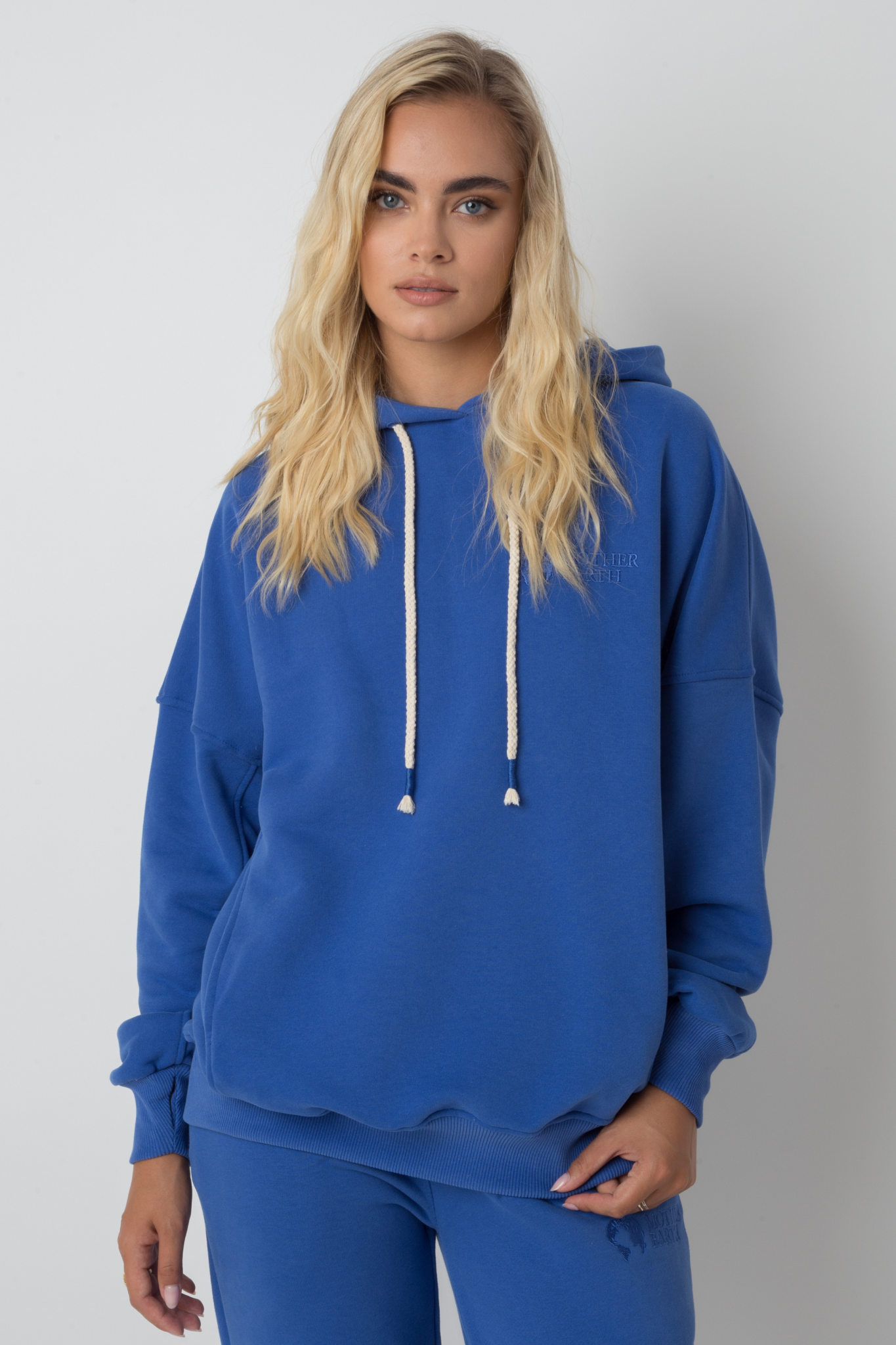 Übergroßes Kapuzen -Sweatshirt in Blau - Egeria