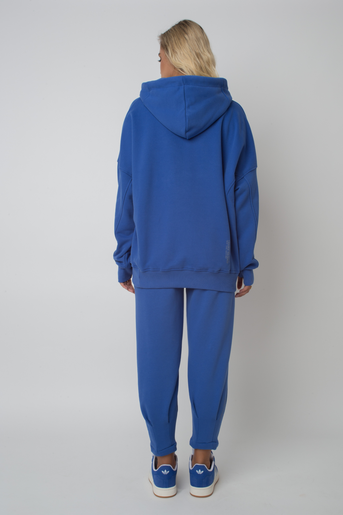 Übergroßes Kapuzen -Sweatshirt in Blau - Egeria