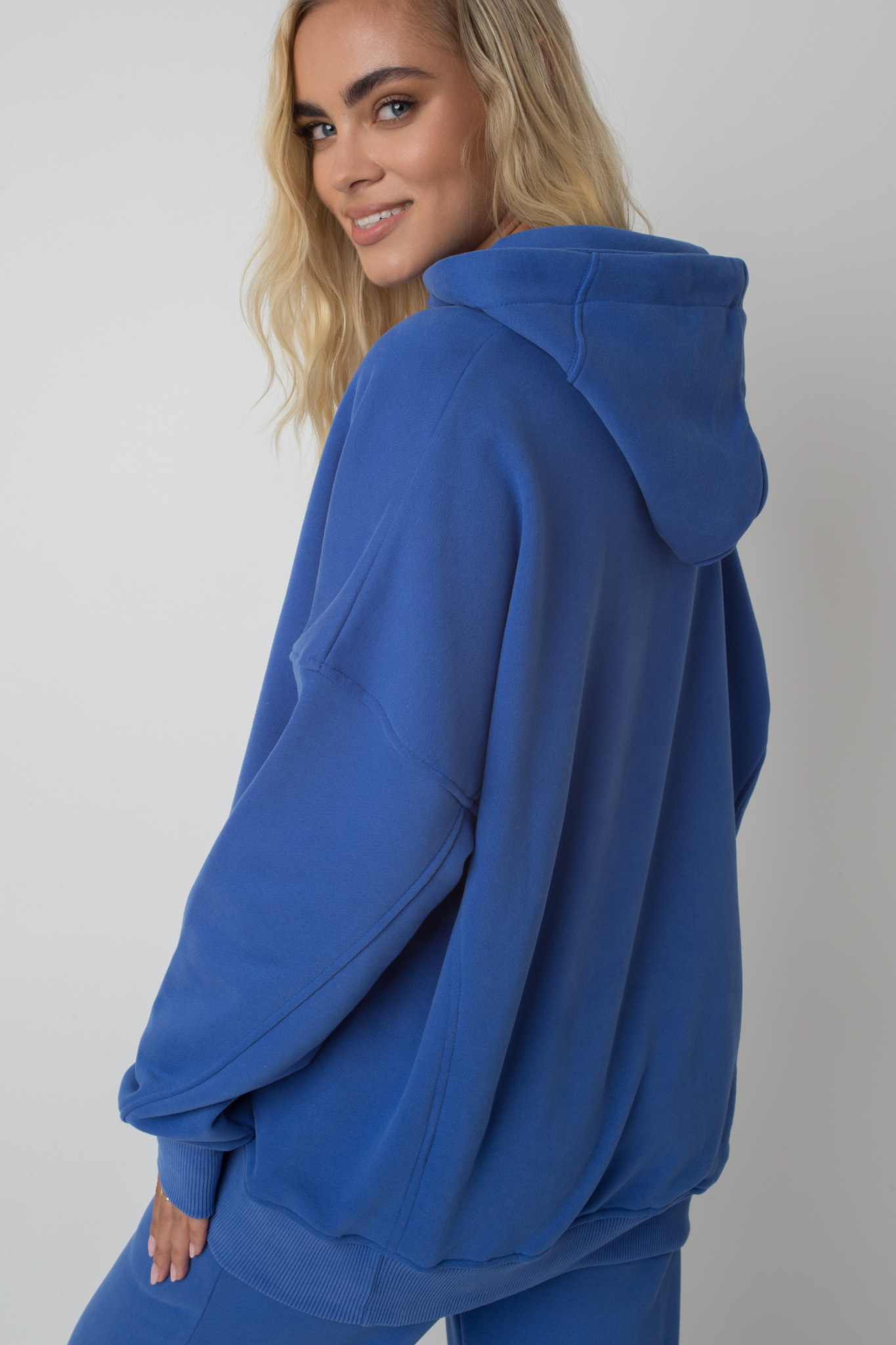 Übergroßes Kapuzen -Sweatshirt in Blau - Egeria