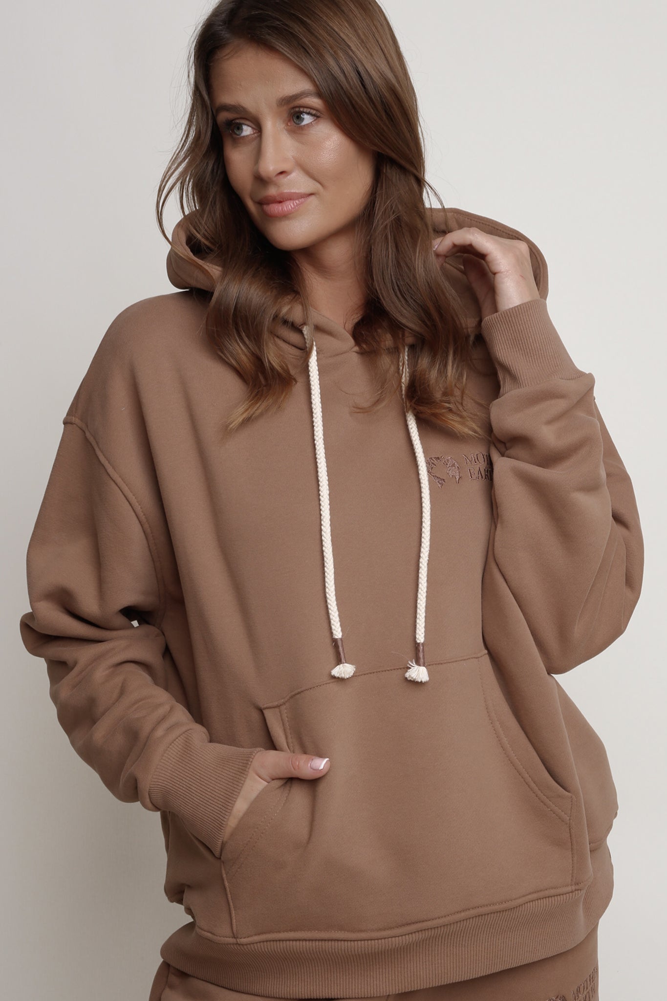 BROWN HOODED SWEATSHIRT - MOHELI