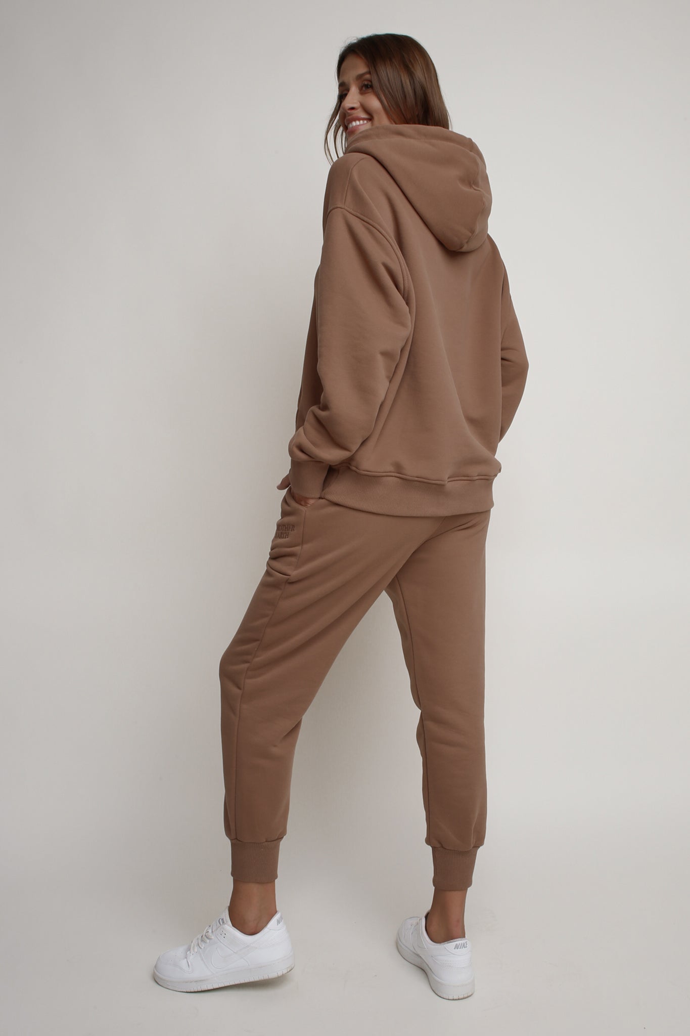 BROWN HOODED SWEATSHIRT - MOHELI