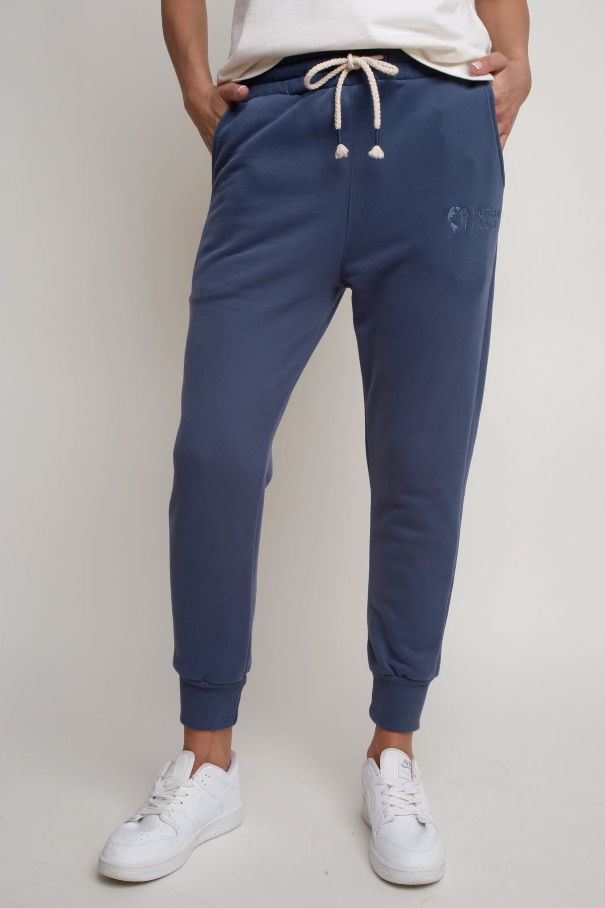 NAVY BLUE JOGGER SWEATPANTS - BEGERA