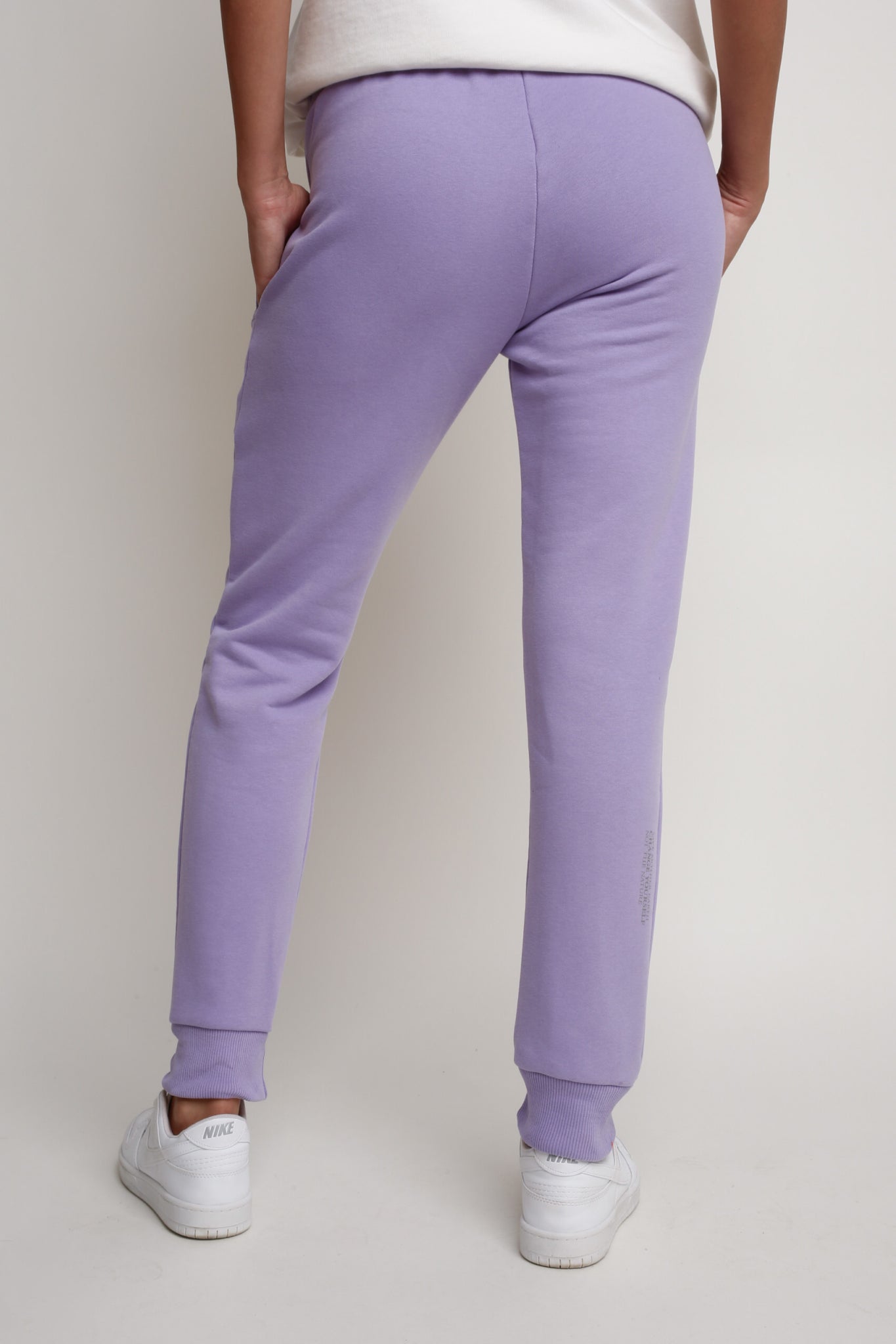 PURPLE SWEATPANTS - BELINDA