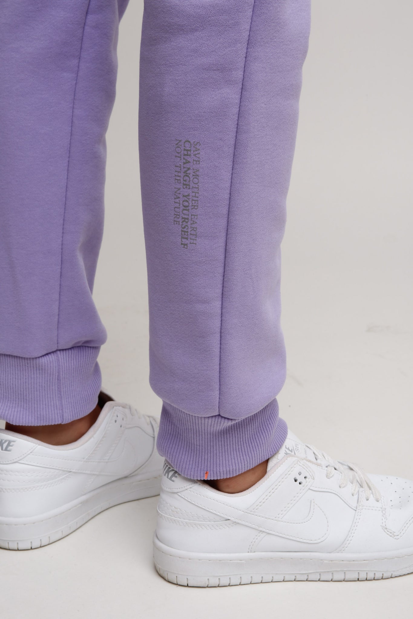 PURPLE SWEATPANTS - BELINDA