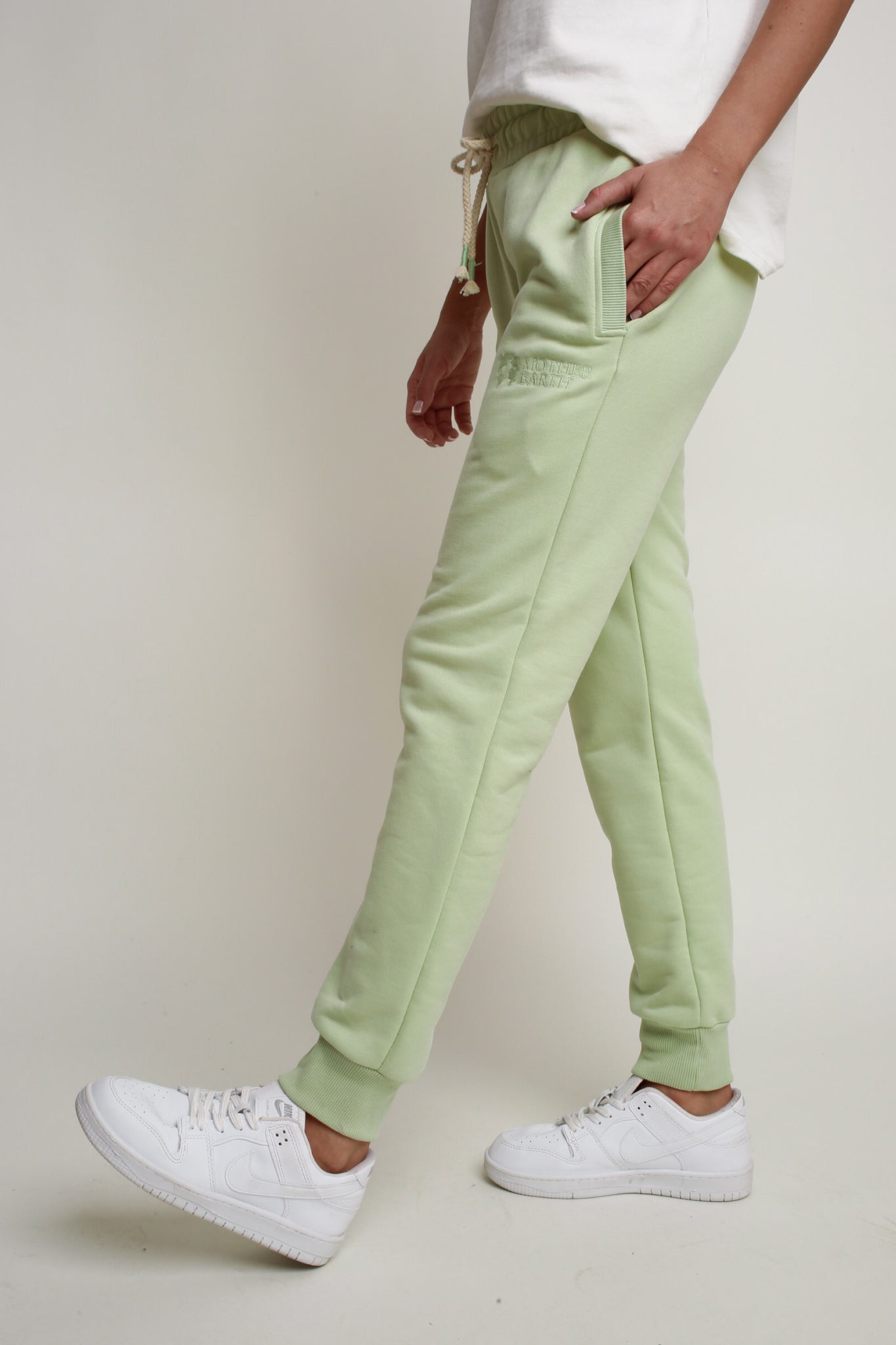 LIGHT GREEN SWEATPANTS - BELINDA