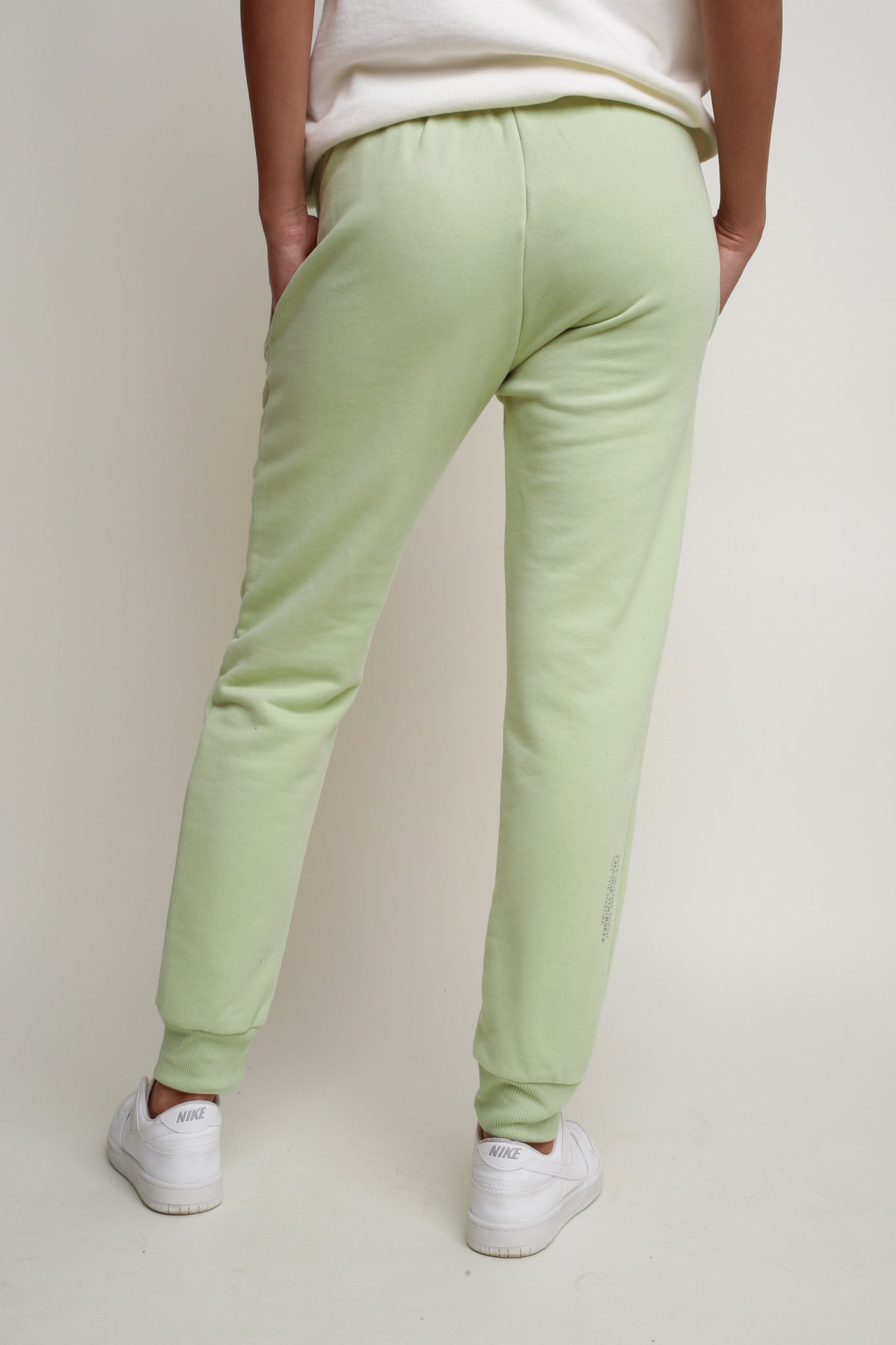 LIGHT GREEN SWEATPANTS - BELINDA