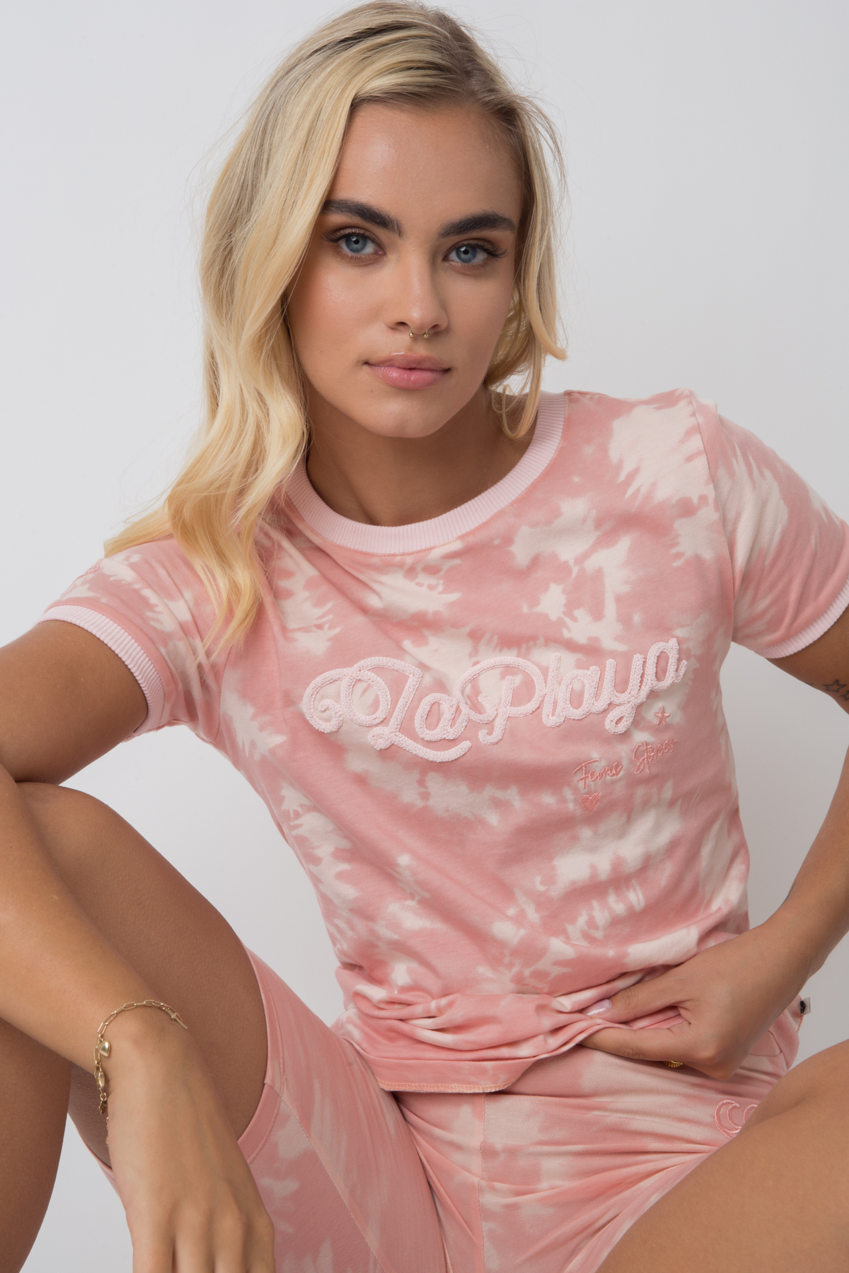 T -Shirt La Playa Wäsche Pink mit hellrosa Schreiben und Trimm - Cosma