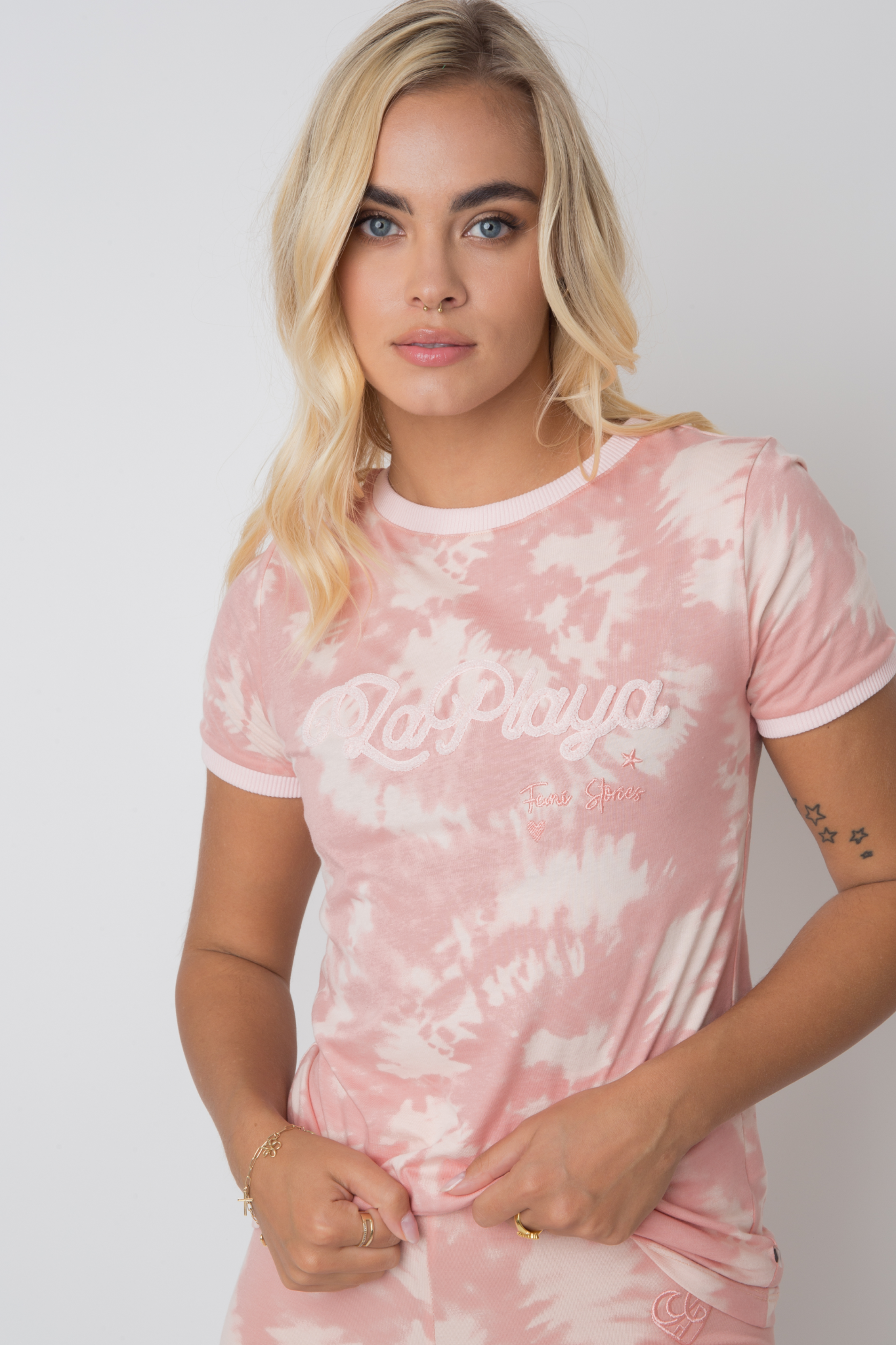 T -Shirt La Playa Wäsche Pink mit hellrosa Schreiben und Trimm - Cosma